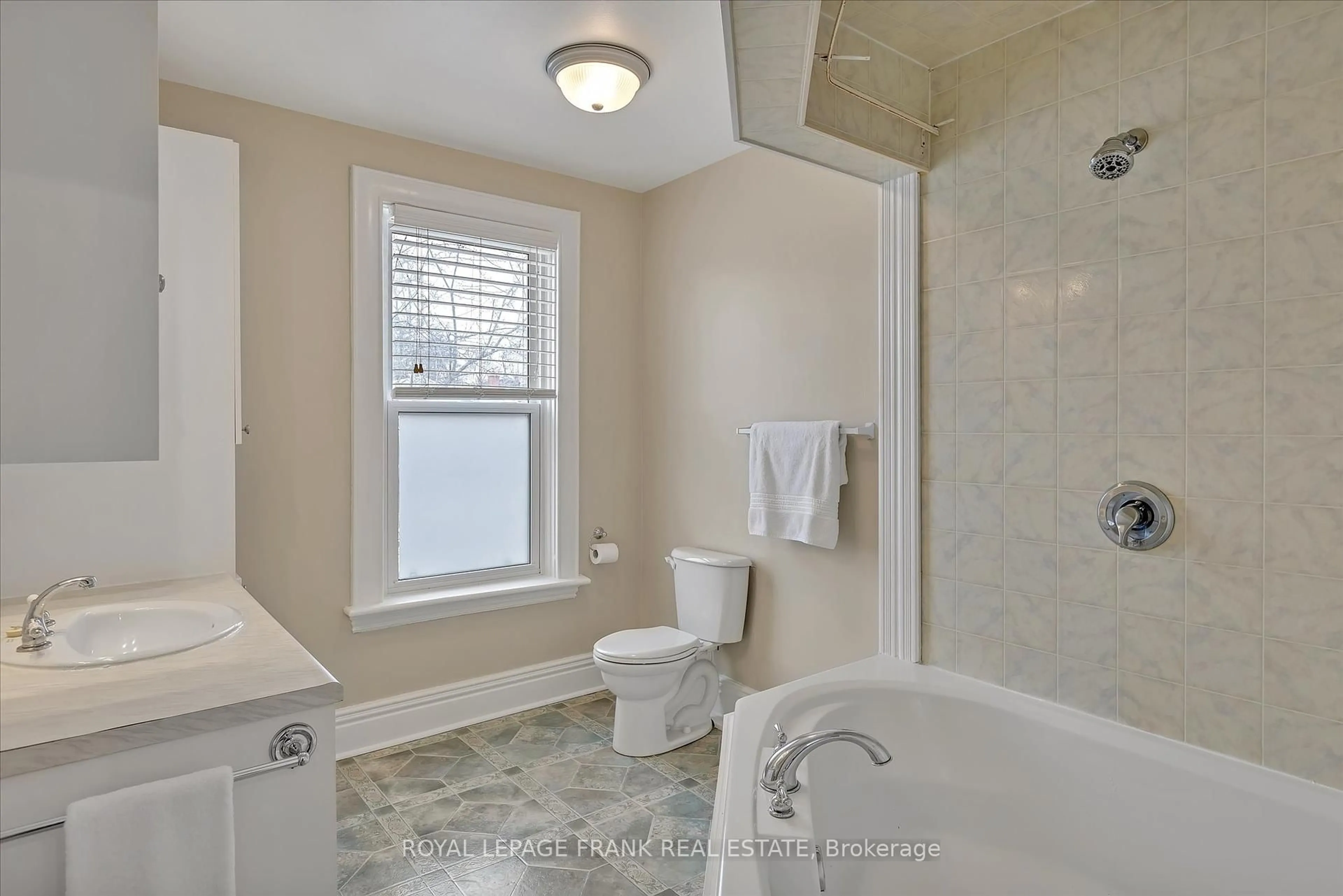 Contemporary bathroom, ceramic/tile floor for 723 Bethune St, Peterborough North Ontario K9H 4A5