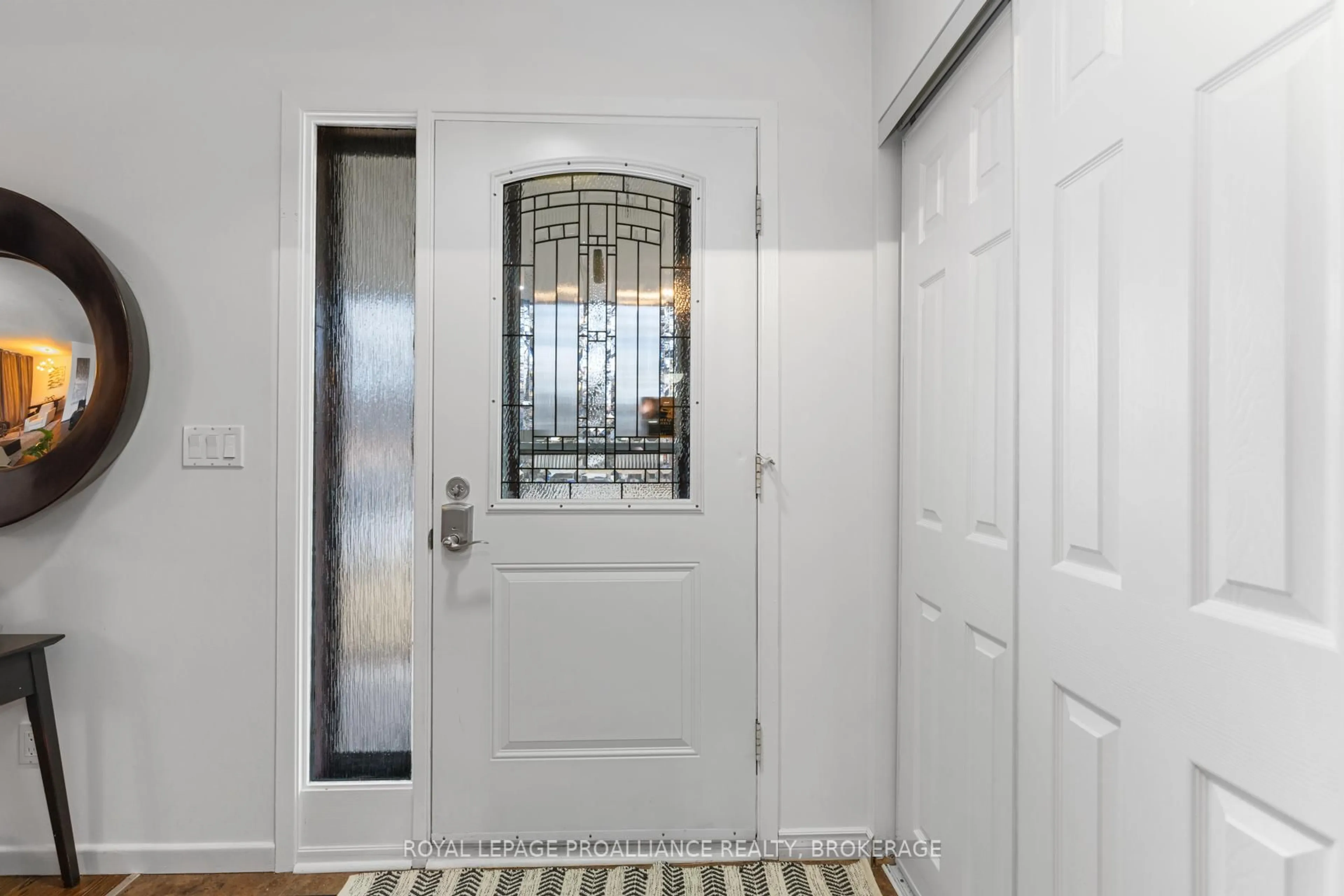 Indoor entryway for 825 Purcell Cres, Kingston Ontario K7P 1B8