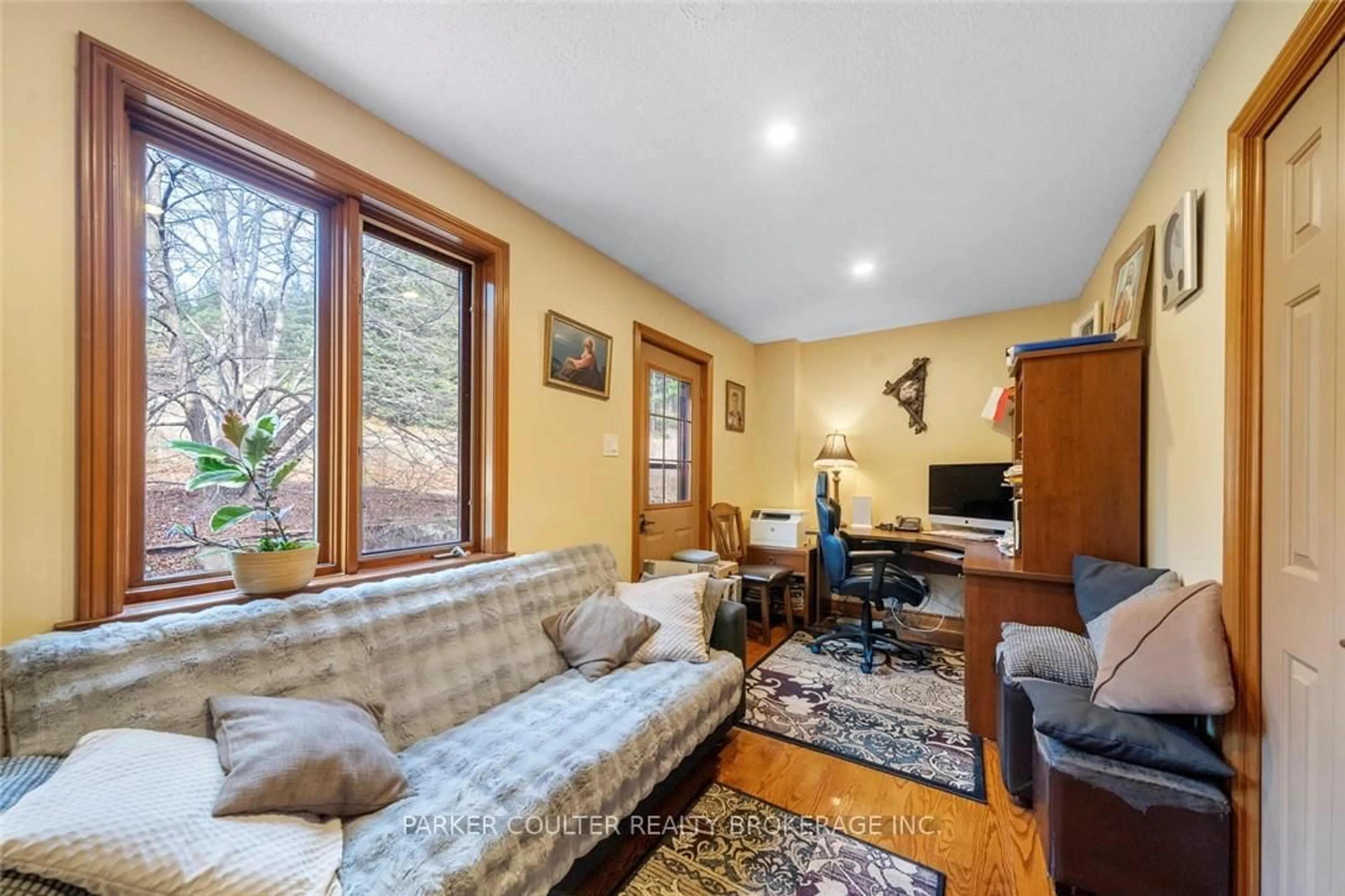 Living room with furniture, unknown for 428239 25th Side Rd, Mono Ontario L9W 2Y8