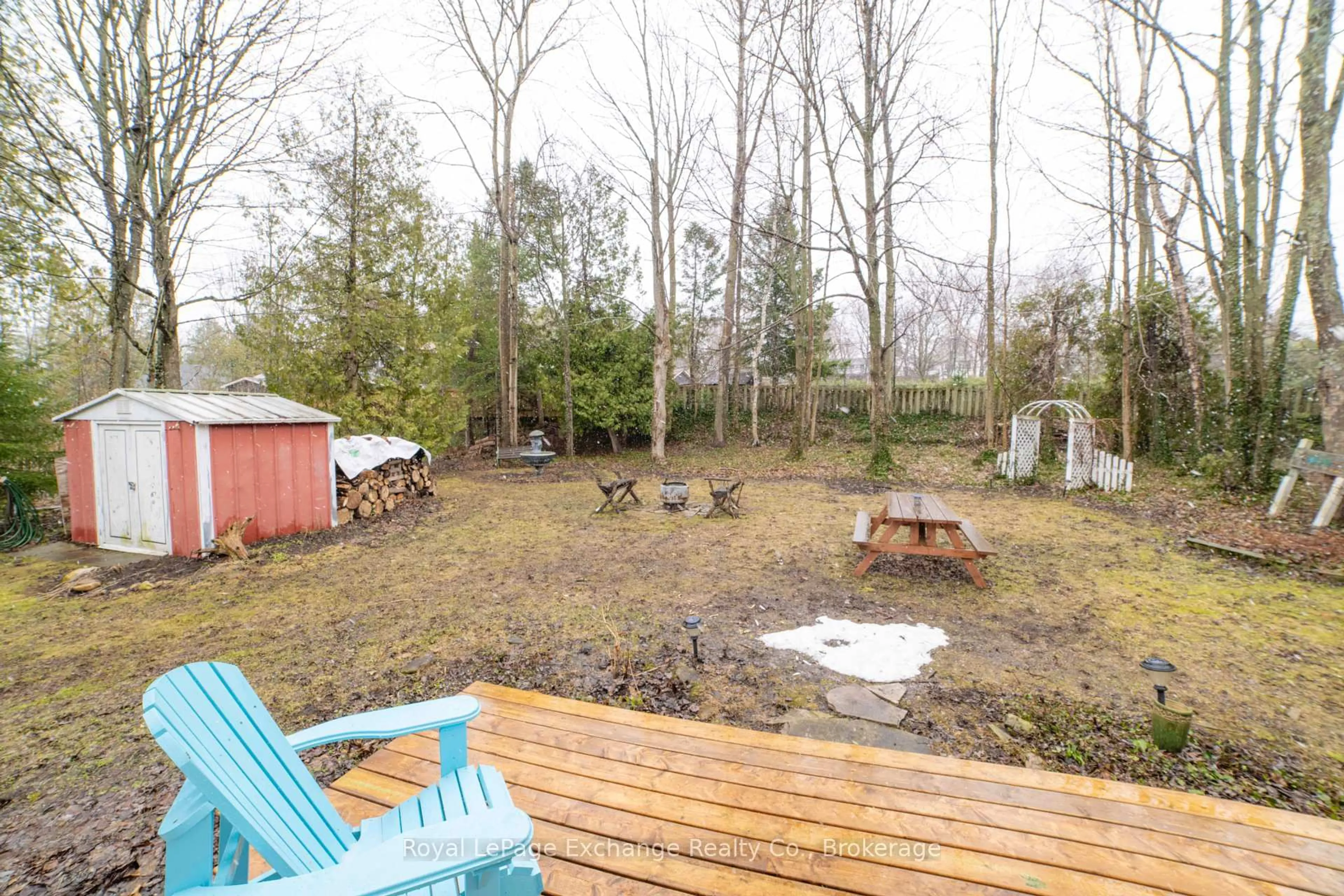 Patio, forest/trees view for 59 Ottawa Ave, Saugeen Shores Ontario N0H 2L0