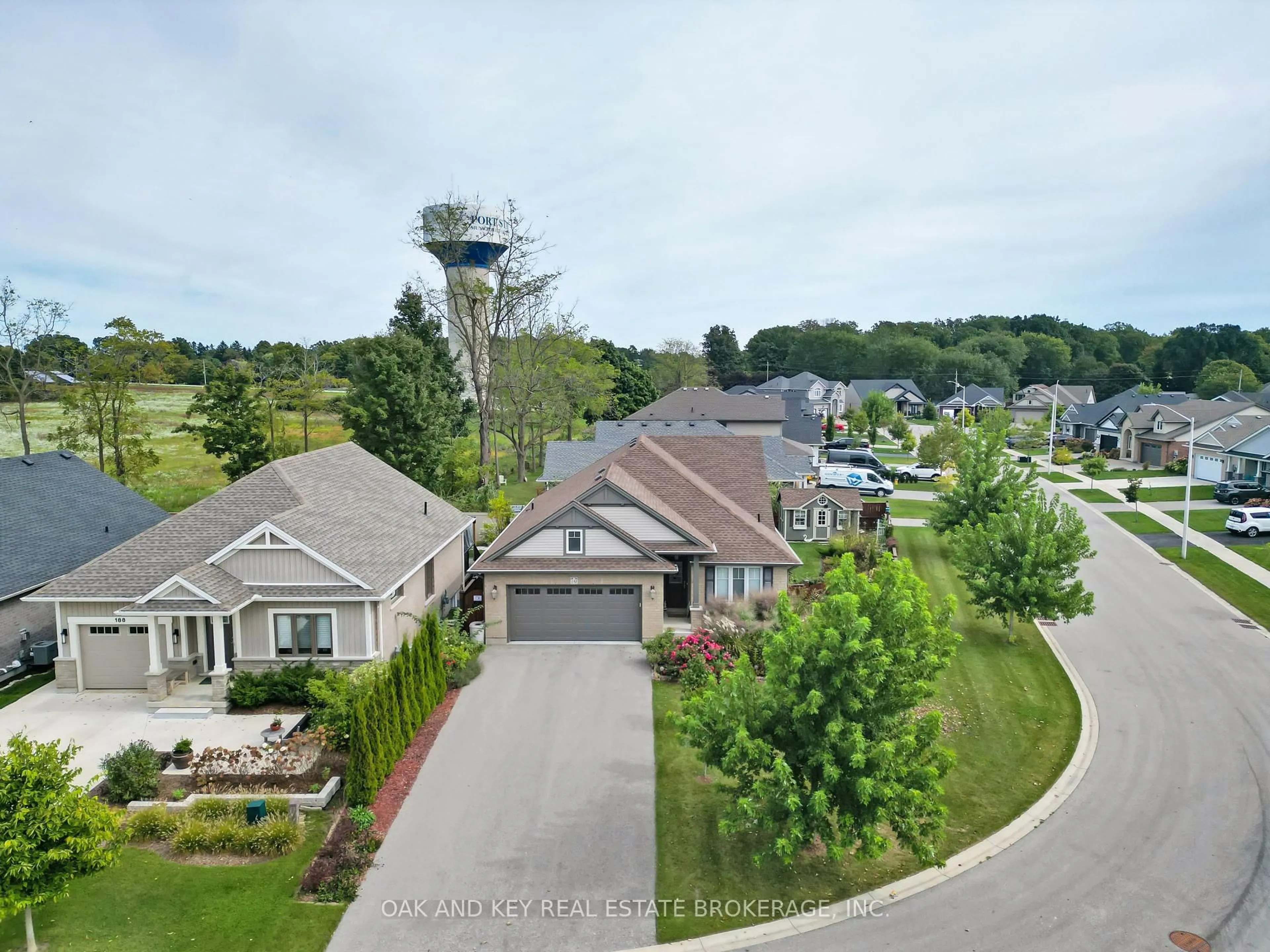 A pic from outside/outdoor area/front of a property/back of a property/a pic from drone, unknown for 190 Emery St, Central Elgin Ontario N5L 0A6