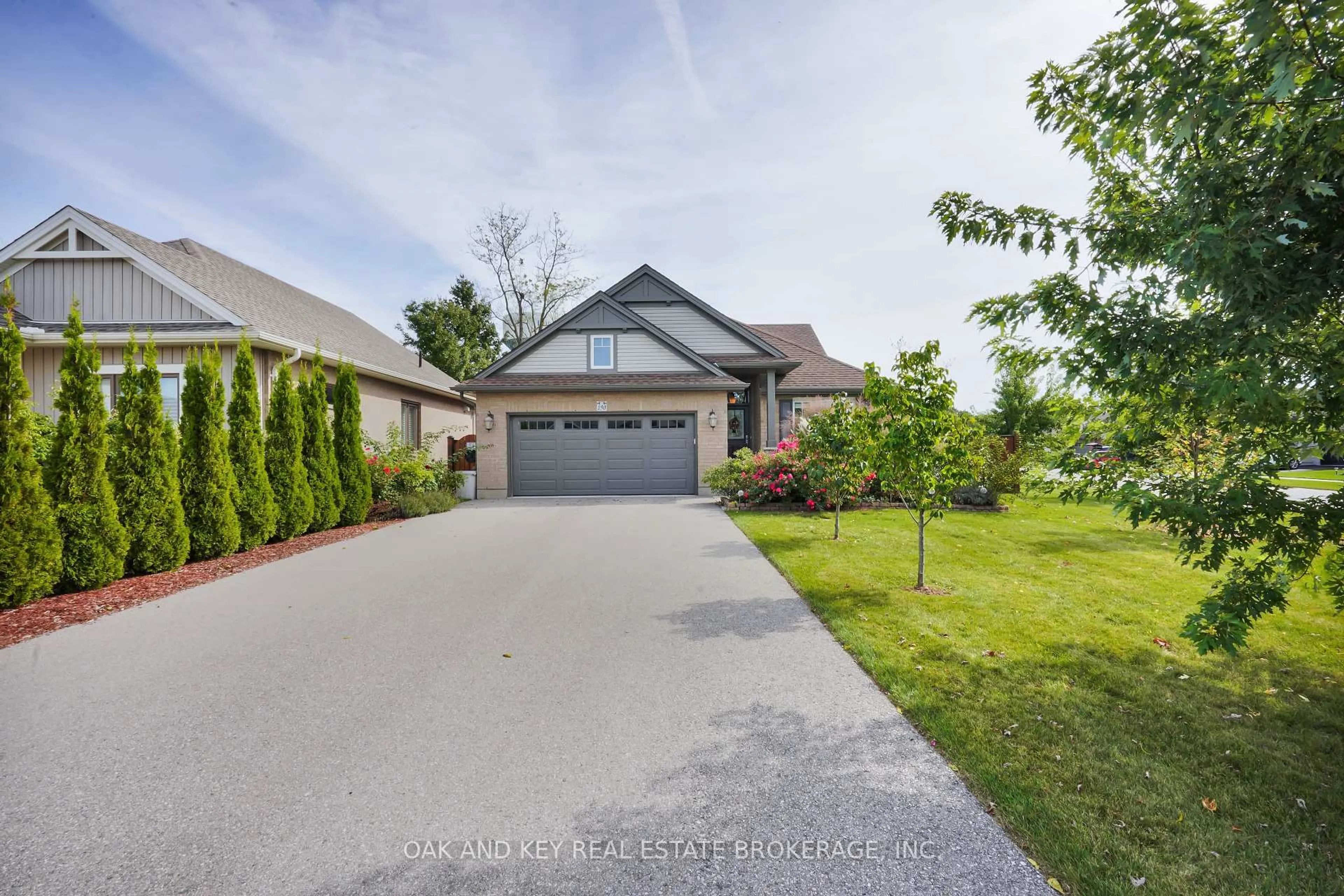 A pic from outside/outdoor area/front of a property/back of a property/a pic from drone, street for 190 Emery St, Central Elgin Ontario N5L 0A6