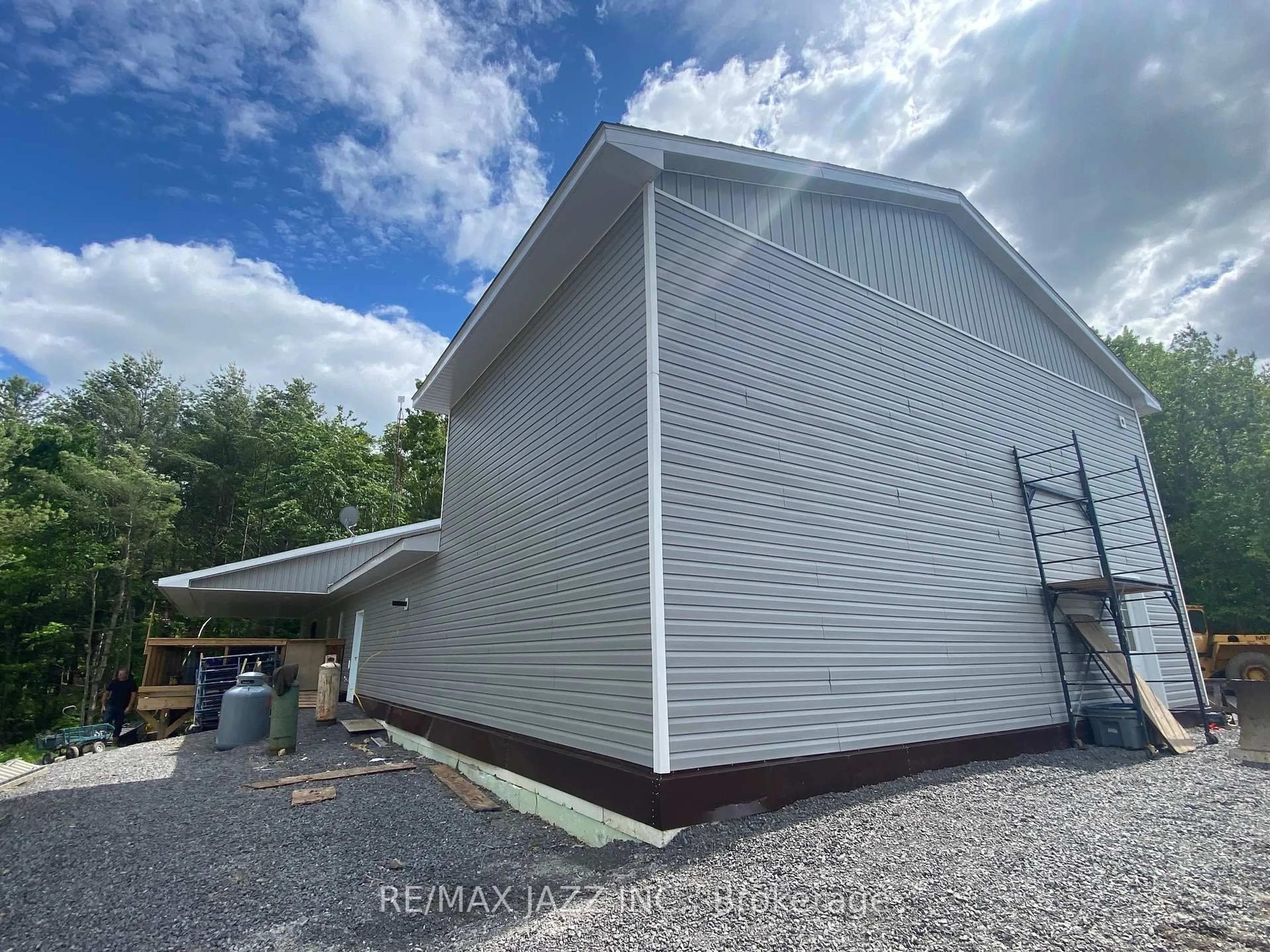 Home with vinyl exterior material, building for 1167 Belmont Township 2 Line, Havelock-Belmont-Methuen Ontario K0L 1Z0