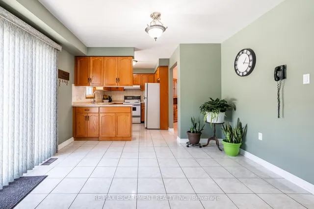 Additional property image - 35 Republic Ave