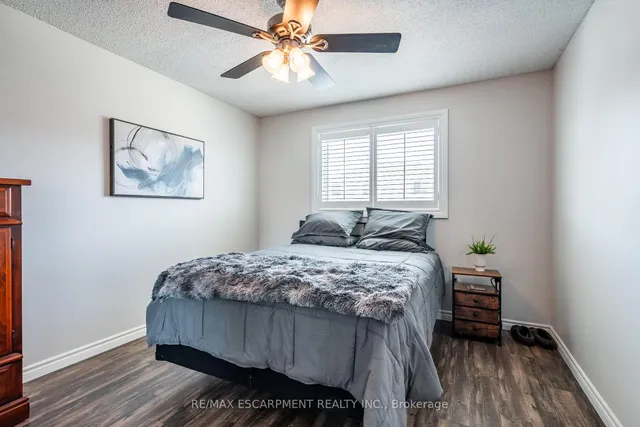 Additional property image - 35 Republic Ave