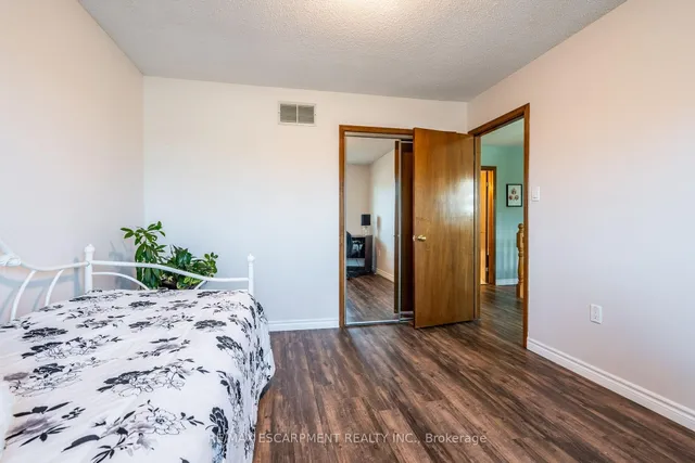 Additional property image - 35 Republic Ave