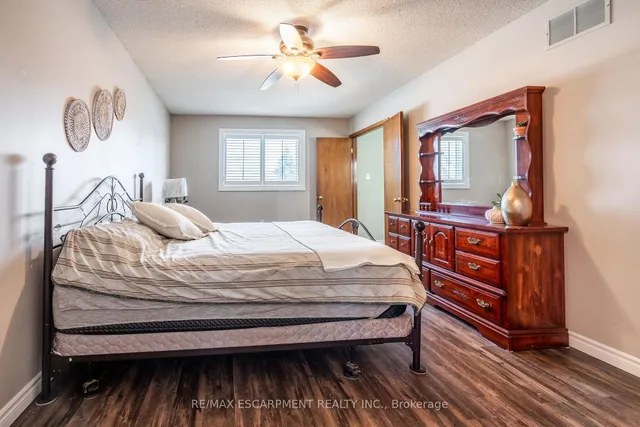 Additional property image - 35 Republic Ave