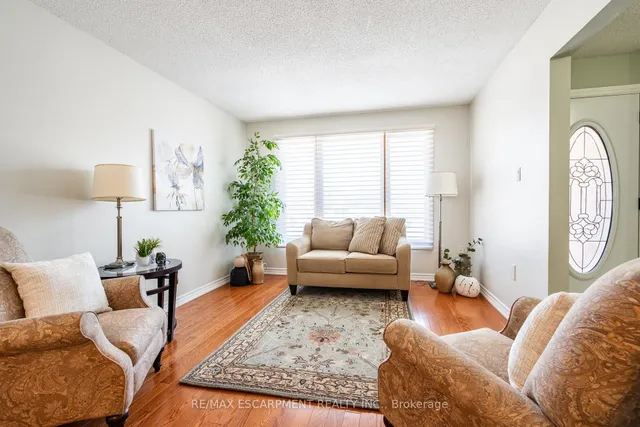 Additional property image - 35 Republic Ave