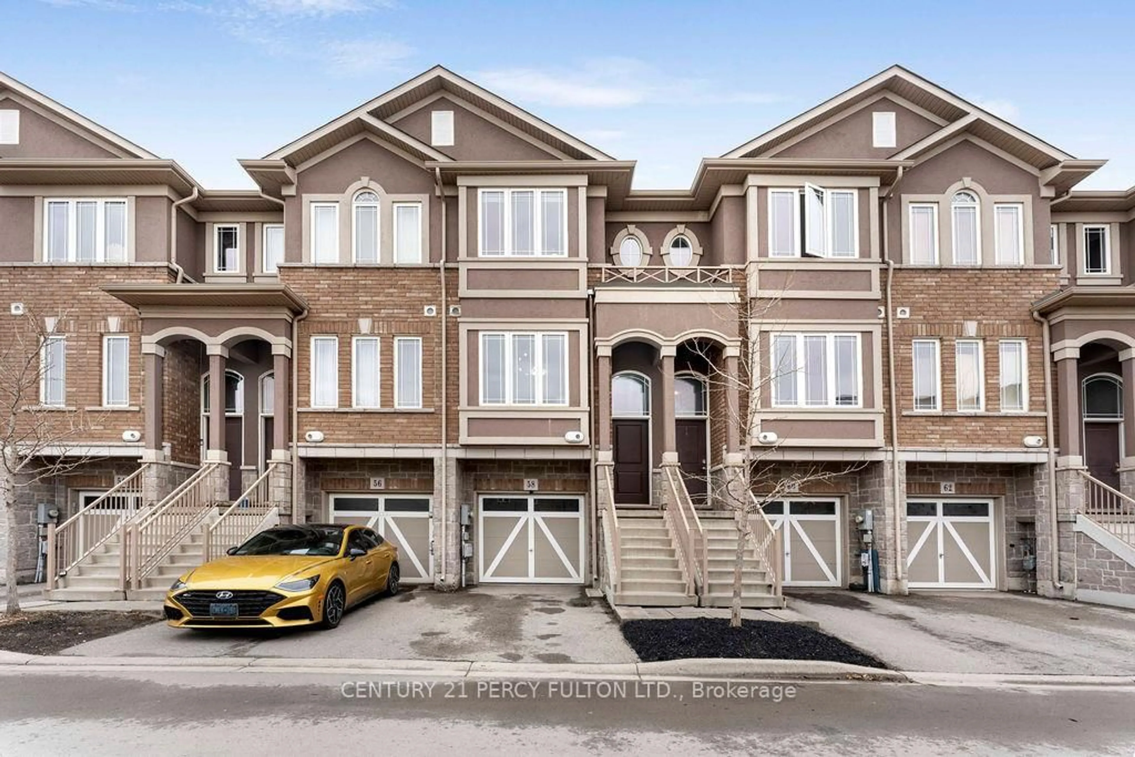 A pic from outside/outdoor area/front of a property/back of a property/a pic from drone, street for 58 Bloom Cres, Hamilton Ontario L0R 1P0