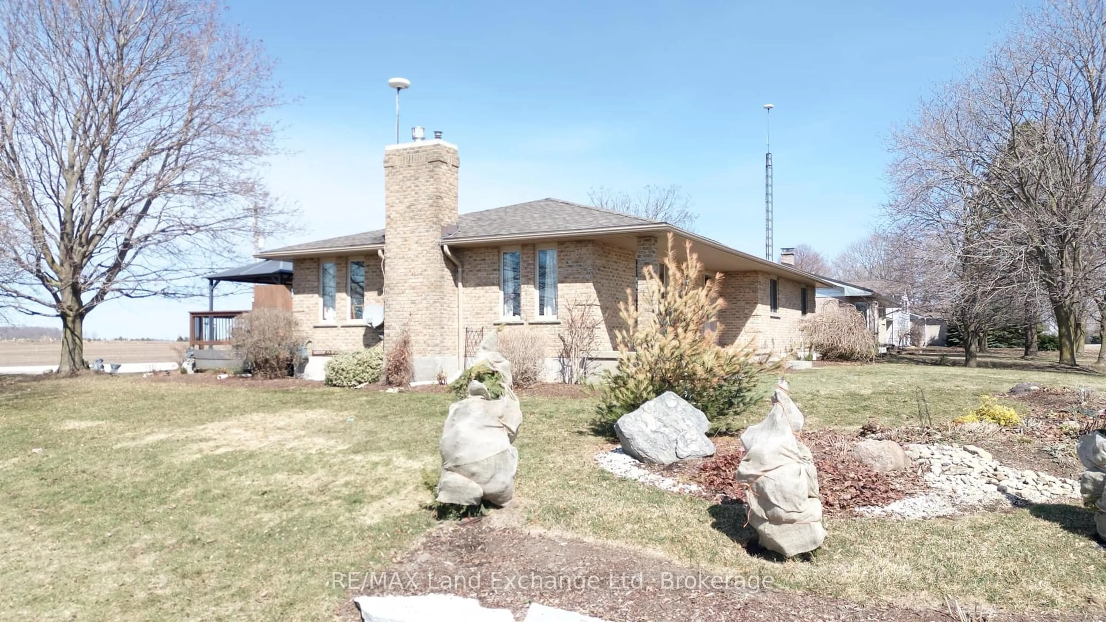 Home with brick exterior material, unknown for 1 Crawford St, North Huron Ontario N0G 2W0