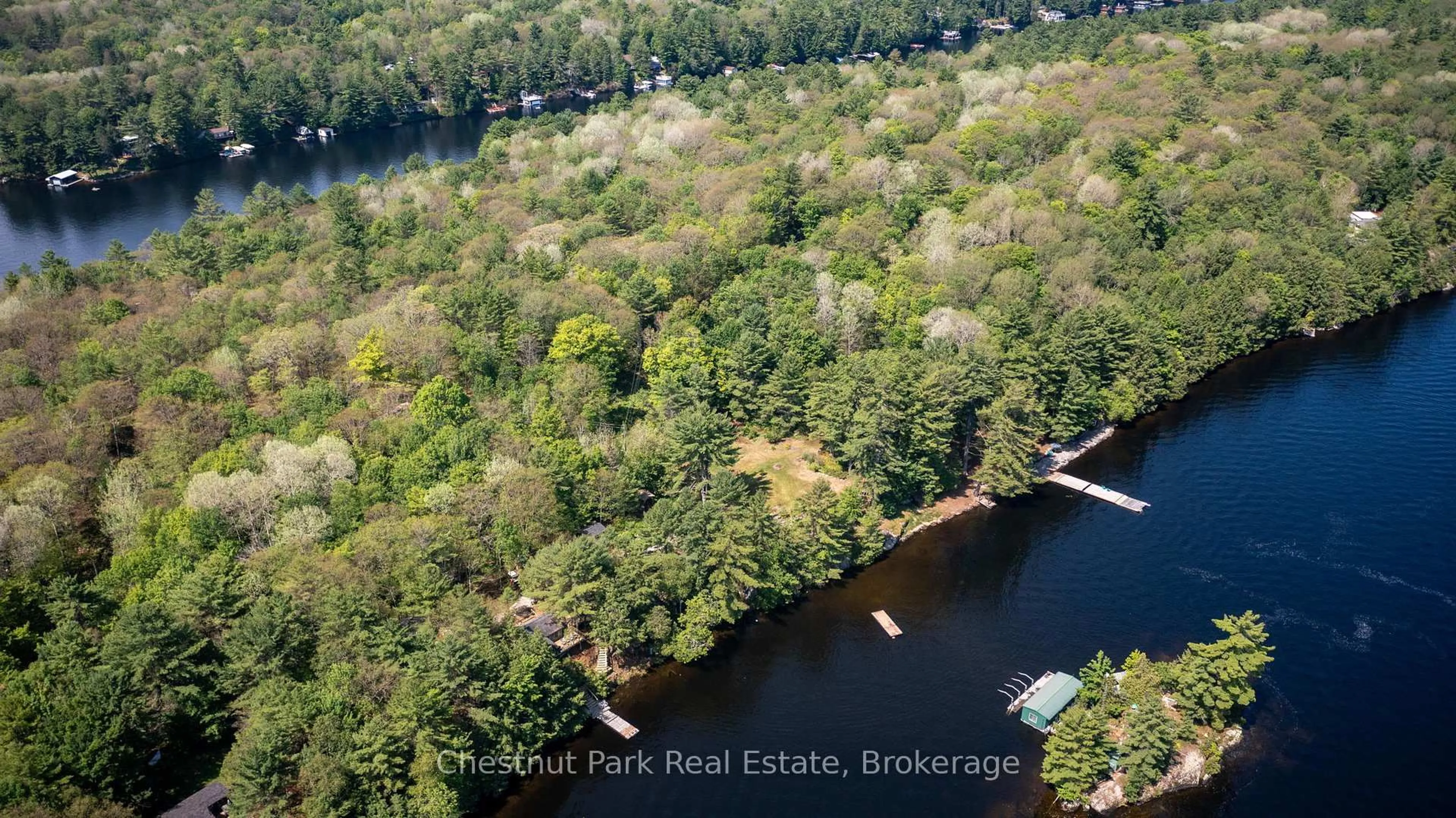 A pic from outside/outdoor area/front of a property/back of a property/a pic from drone, water/lake/river/ocean view for 29 Island 26lm N/A, Gravenhurst Ontario P1P 1R2