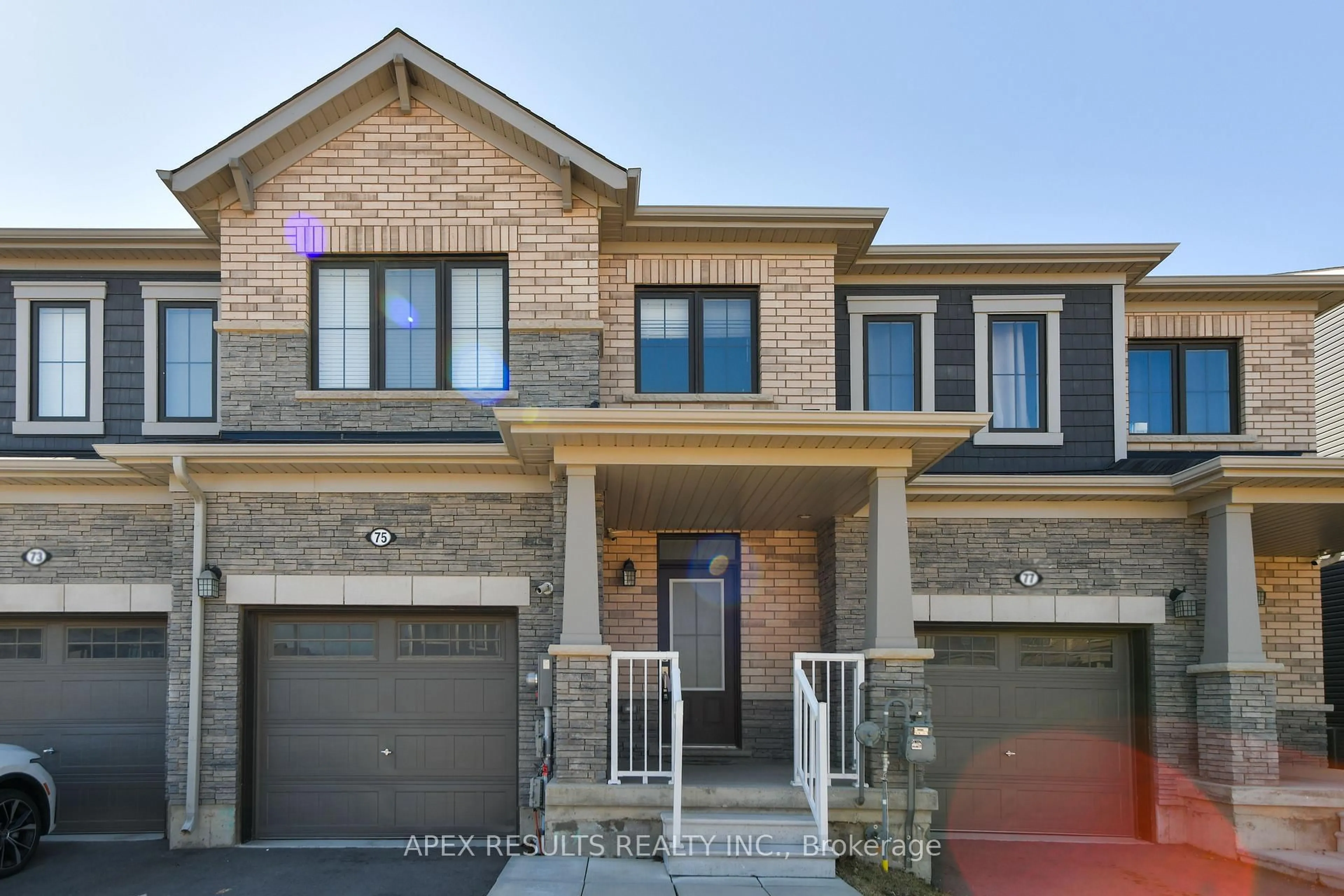 Home with brick exterior material, street for 75 Oaktree Dr, Haldimand Ontario N3W 0C7