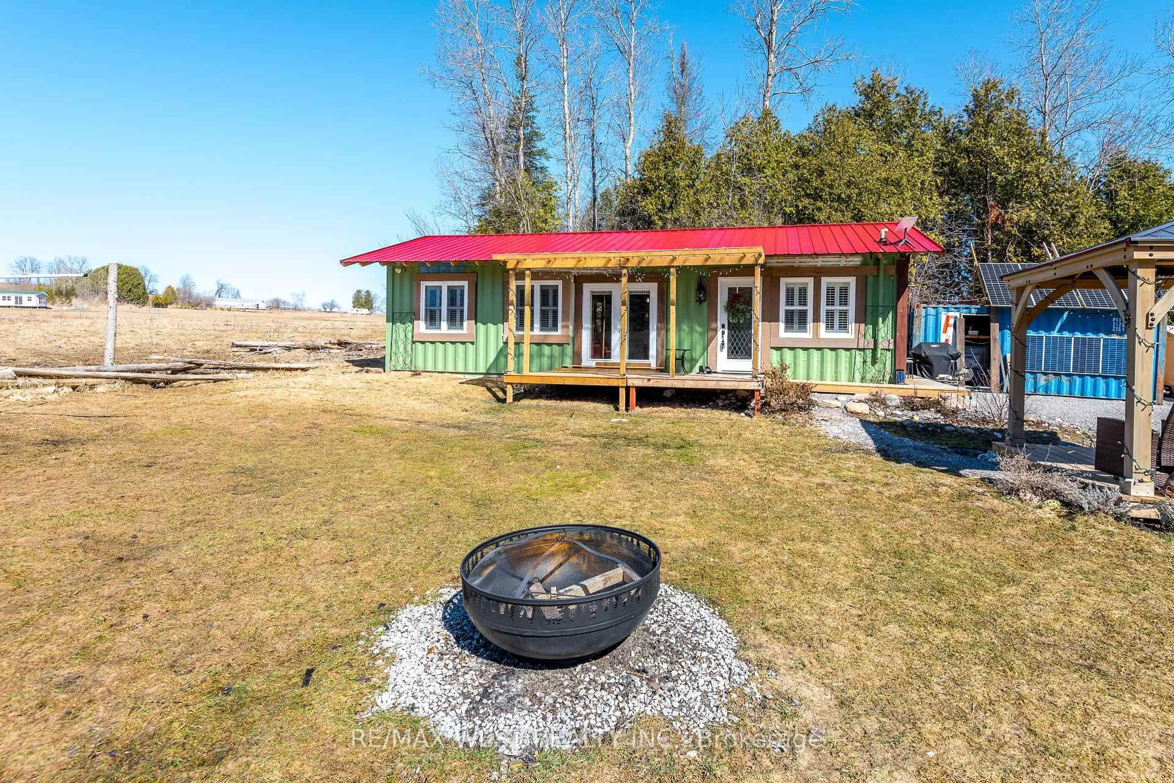 A pic from outside/outdoor area/front of a property/back of a property/a pic from drone, building for 475 Fleetwood Rd, Kawartha Lakes Ontario L0B 1K0