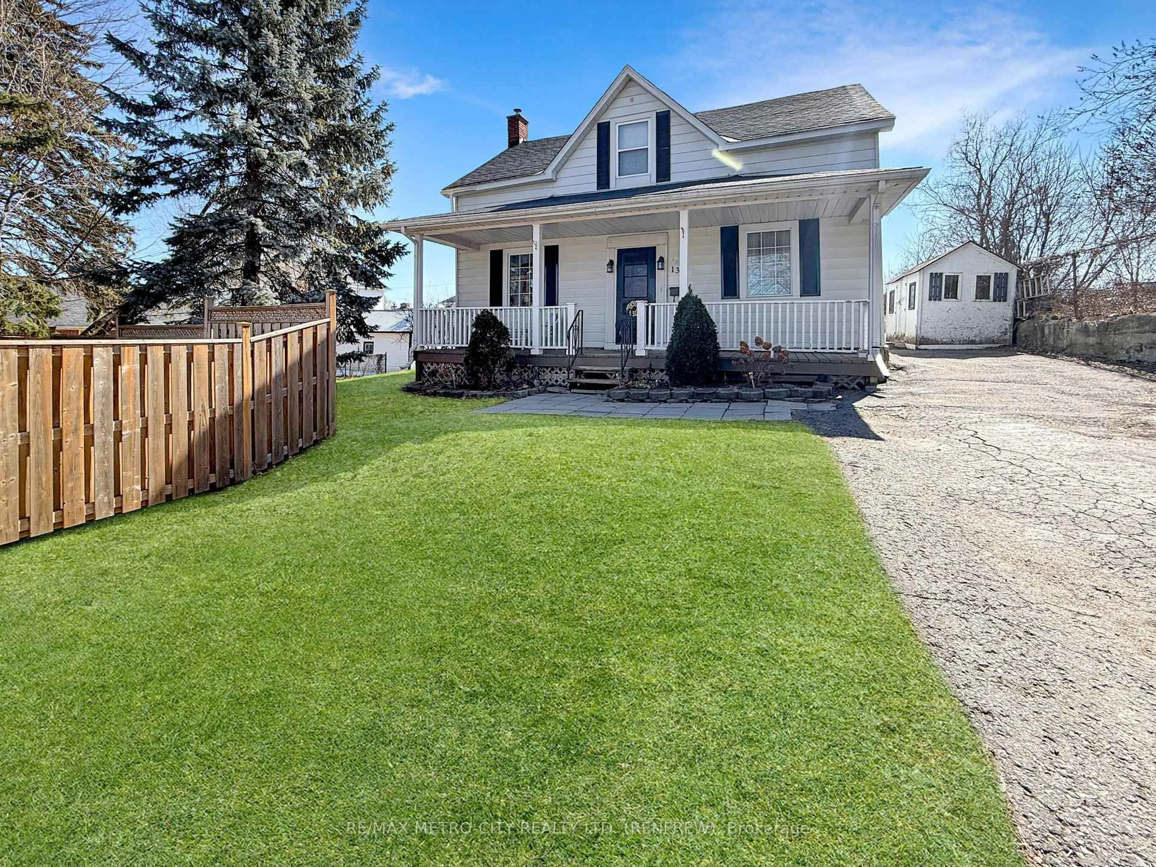 Unknown for 133 Hall Ave, Renfrew Ontario K7V 2S2