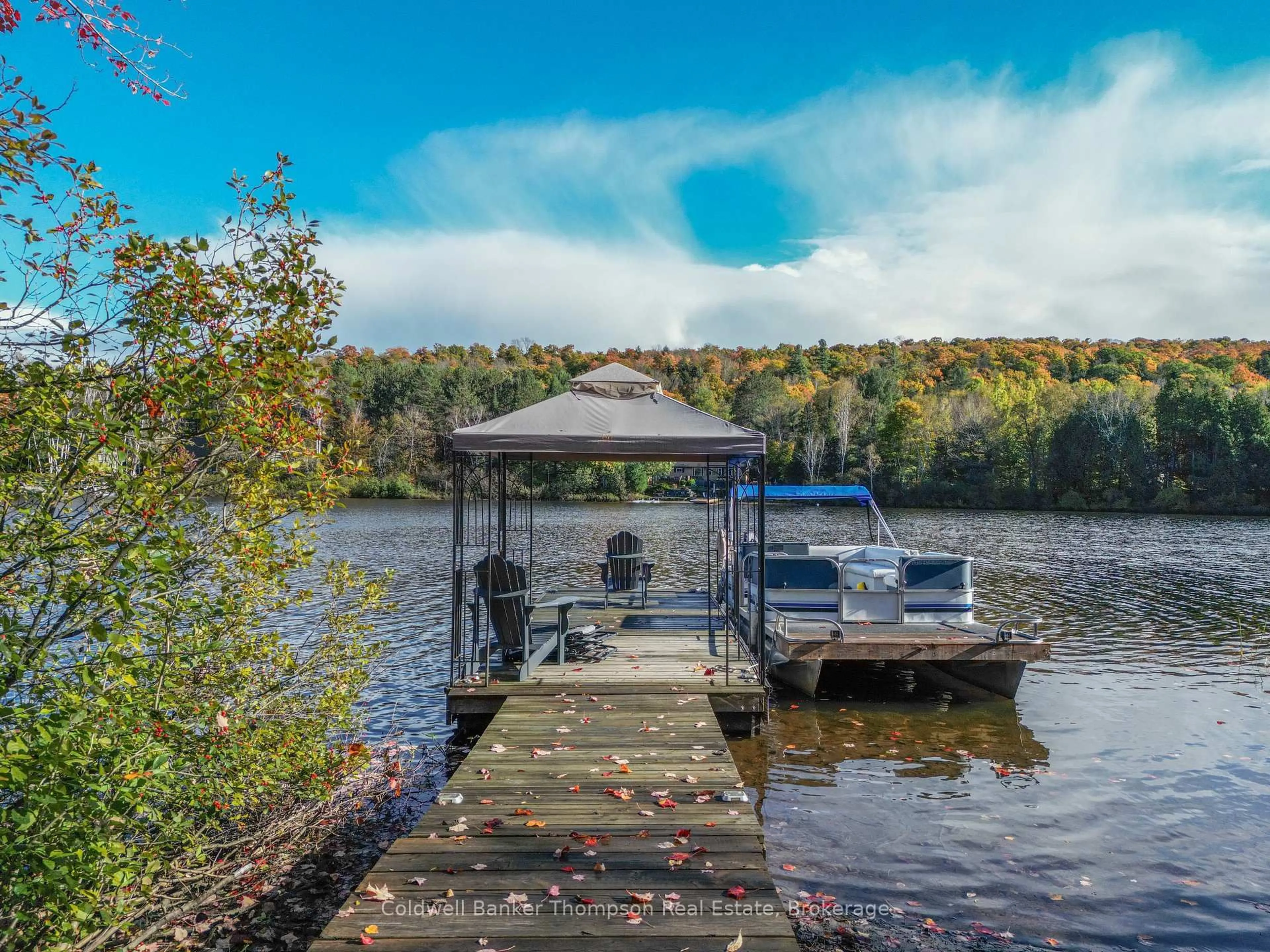 Patio, water/lake/river/ocean view for 1078 Bellwood Acres Rd, Lake of Bays Ontario P0A 1E0