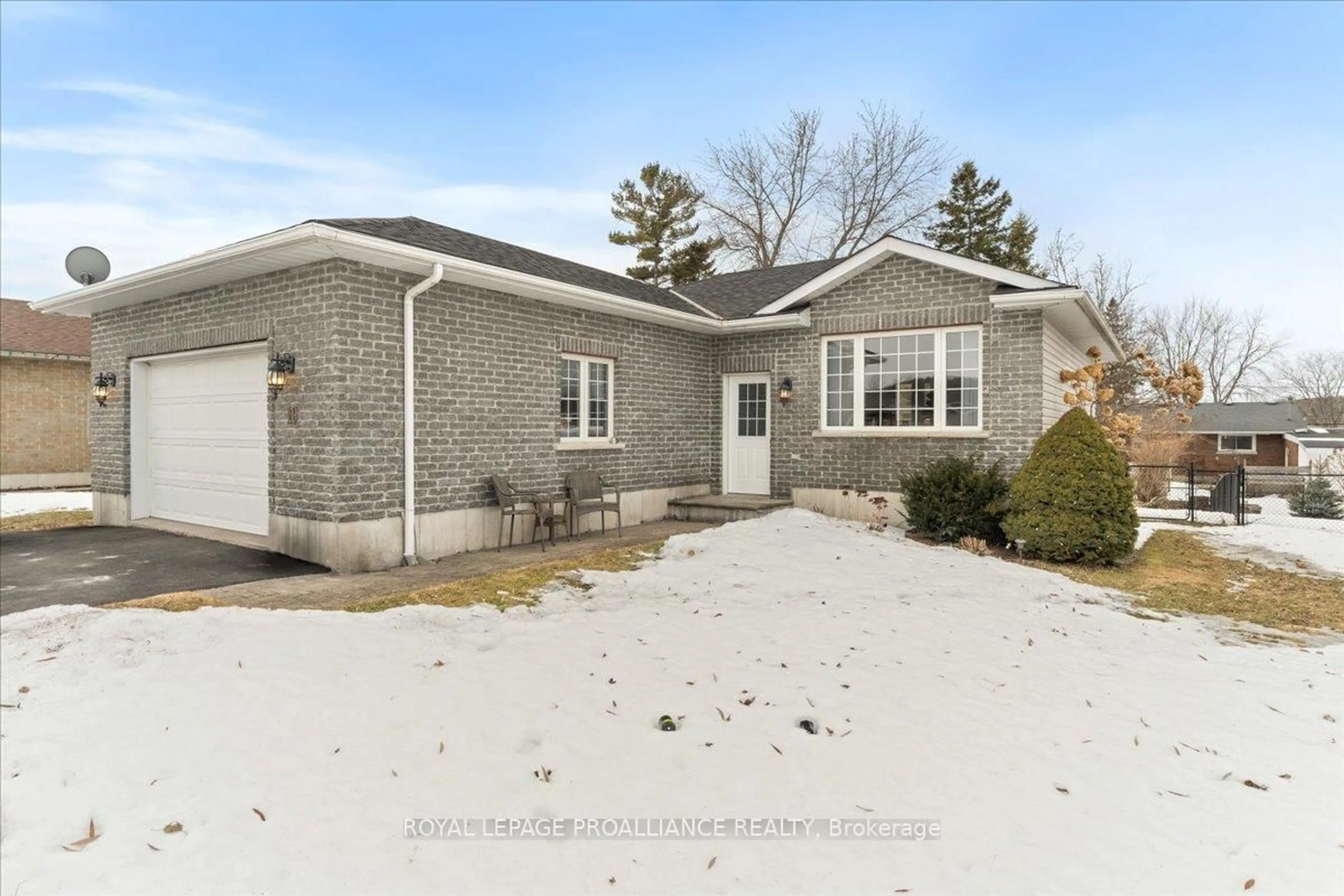 Home with brick exterior material, street for 10 Stonegate Cres, Hastings Ontario K0K 2C0