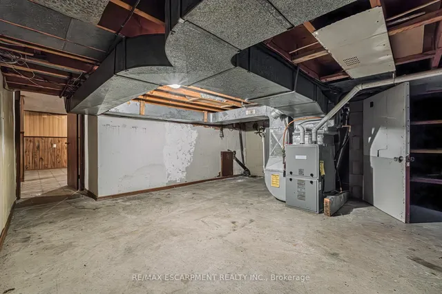 Additional property image - 20 Harvard Pl