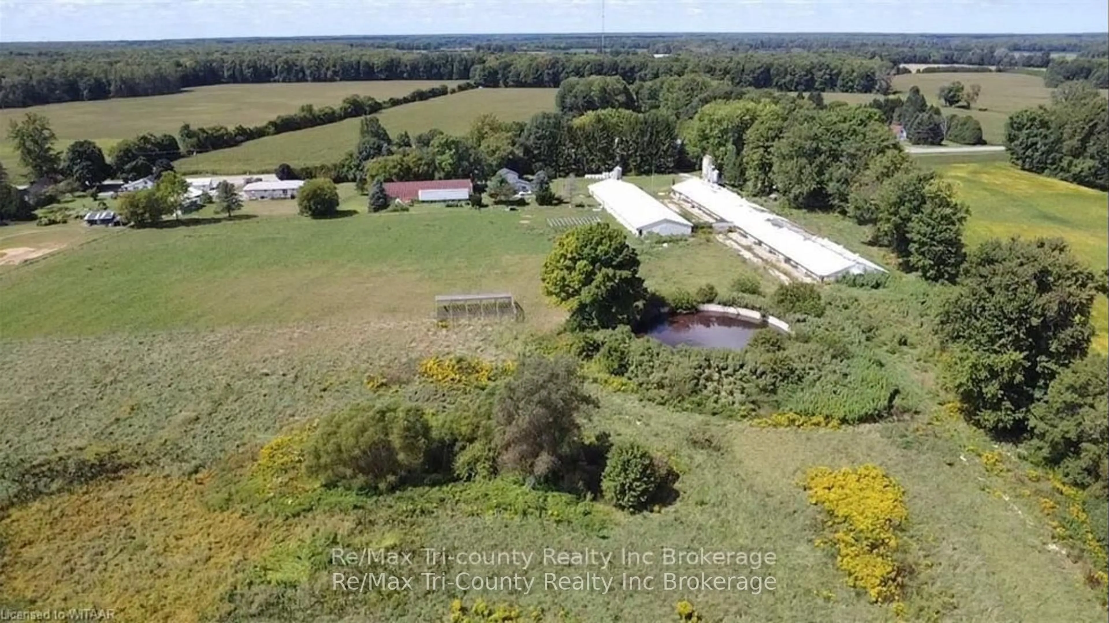 A pic from outside/outdoor area/front of a property/back of a property/a pic from drone, water/lake/river/ocean view for 980-990 Norfolk County RD 28 N/A, Norfolk Ontario N0E 1G0