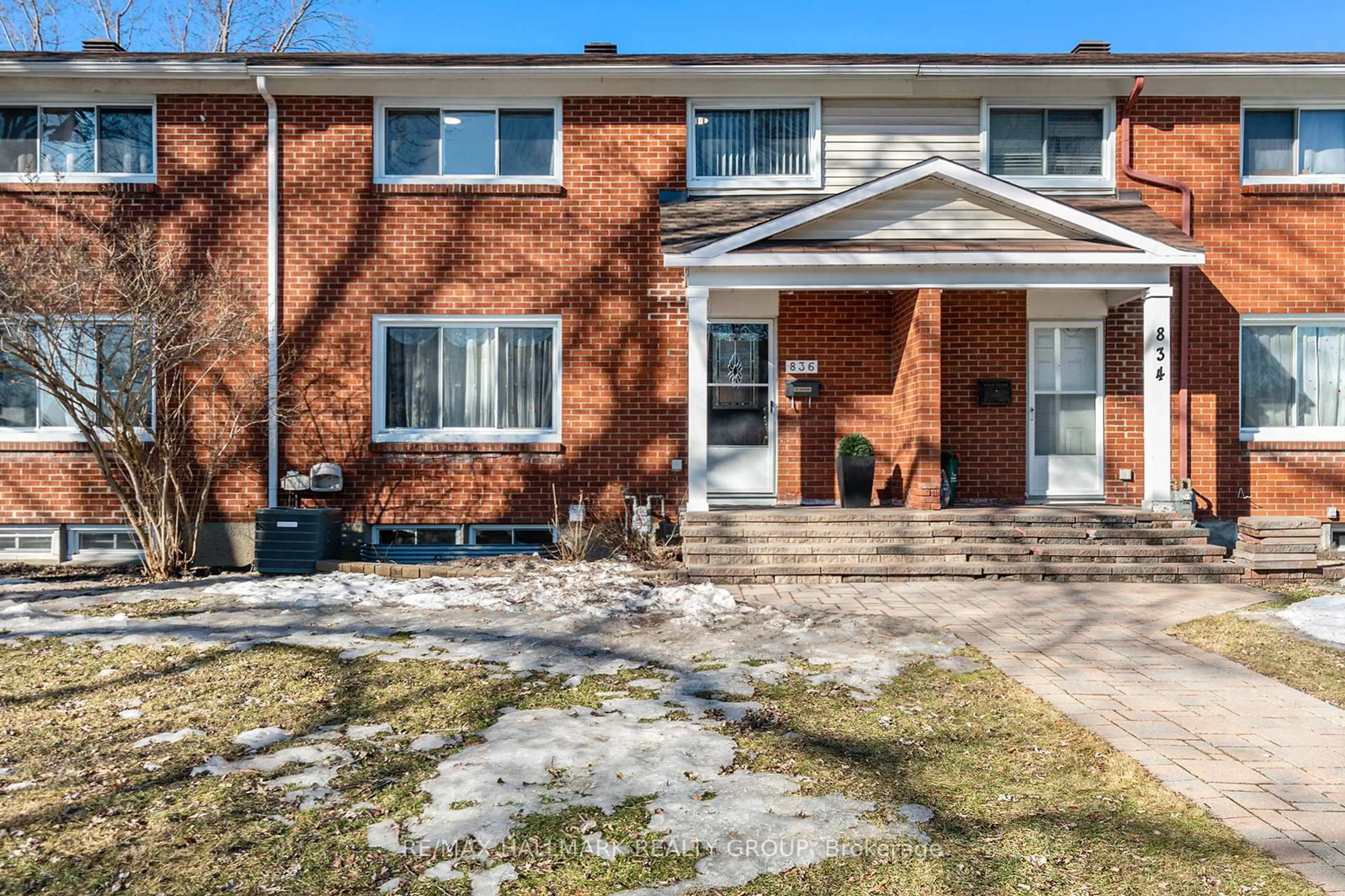 Home with brick exterior material, street for 836 Cummings Ave, Ottawa Ontario K1K 2L4