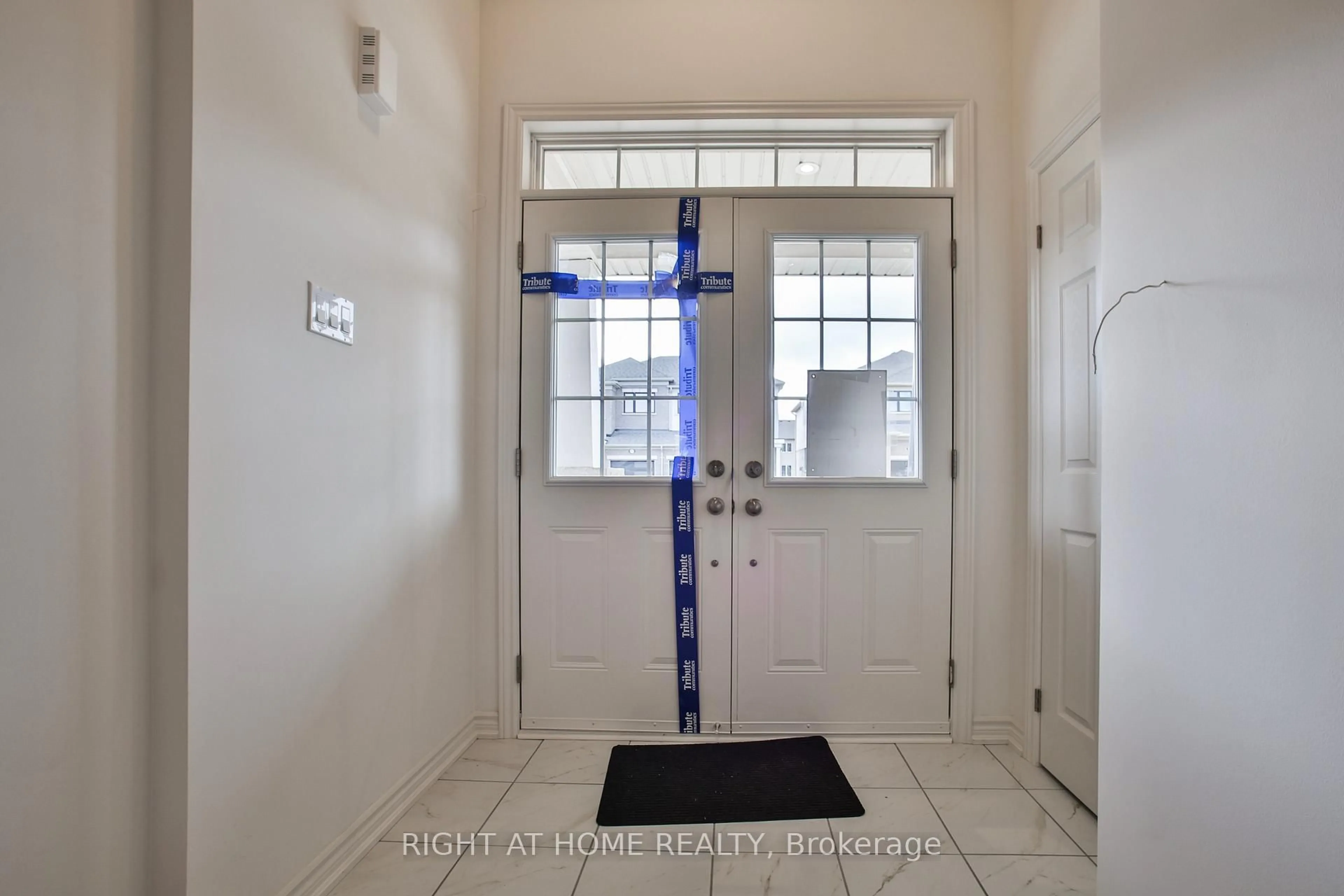 Indoor entryway for 22 POVEY Rd, Centre Wellington Ontario N1M 0J5