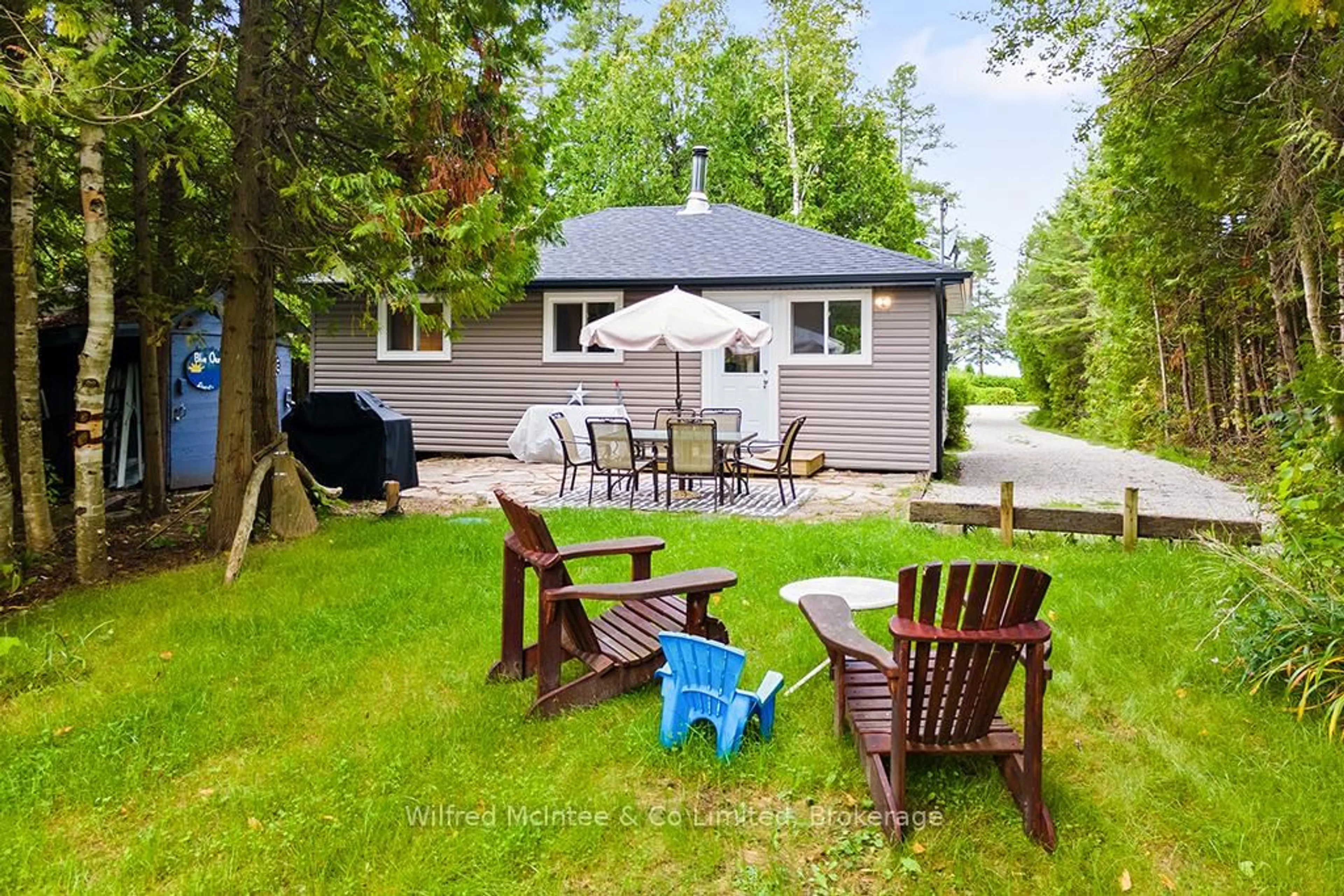 Patio, unknown for 1489 2ND Ave, Native Leased Lands Ontario N0H 2G0