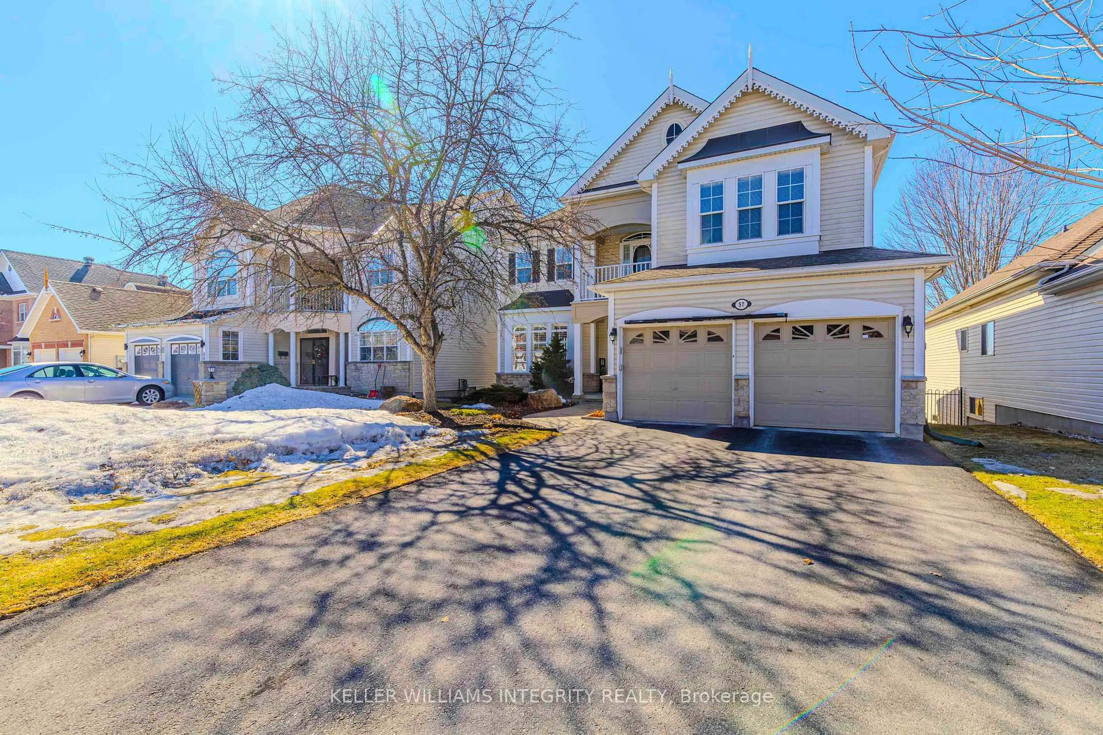 A pic from outside/outdoor area/front of a property/back of a property/a pic from drone, street for 57 Insmill Cres, Ottawa Ontario K2T 1G4