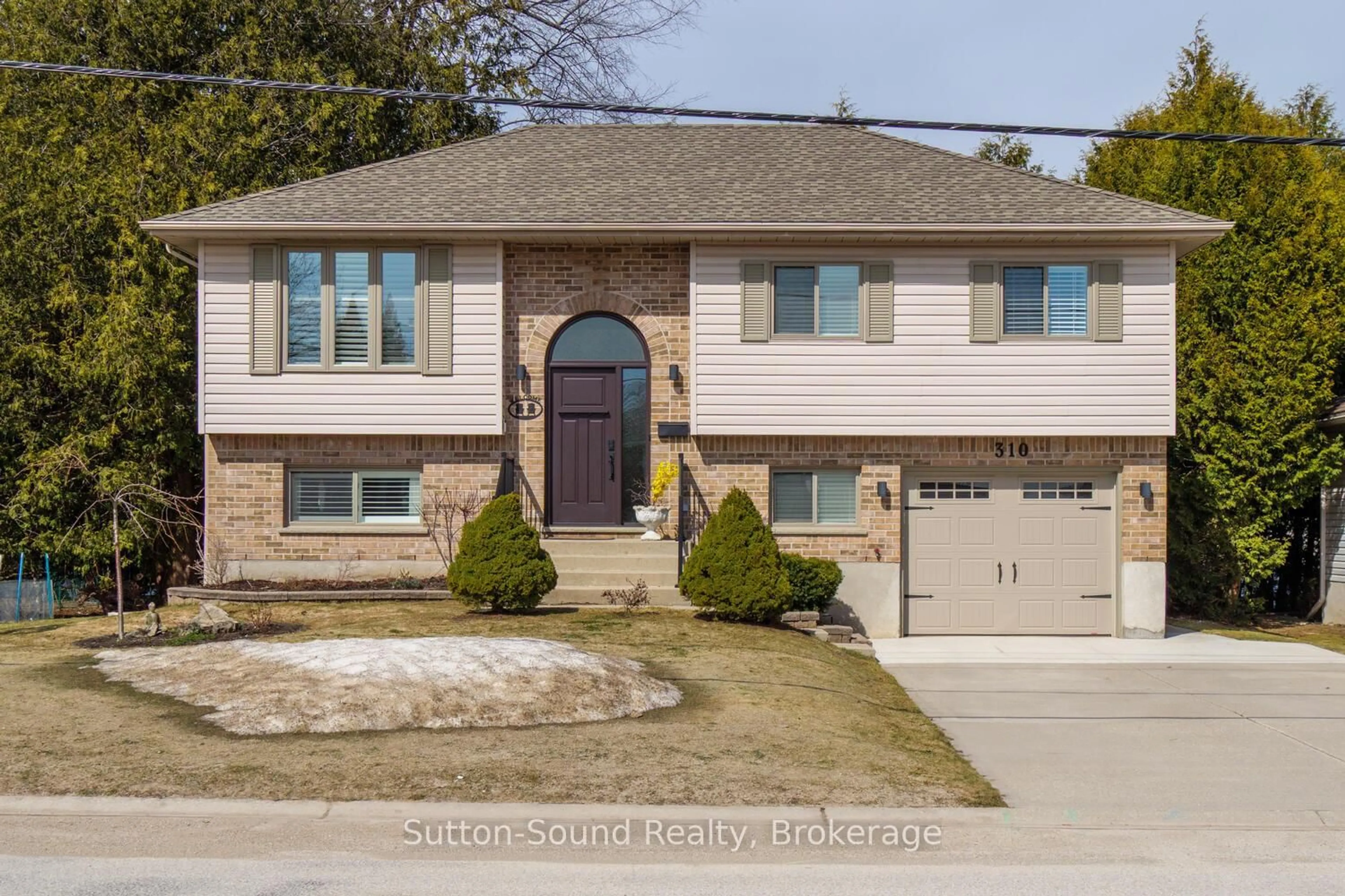 Home with brick exterior material, street for 310 Beattie St, Owen Sound Ontario N4K 6X2