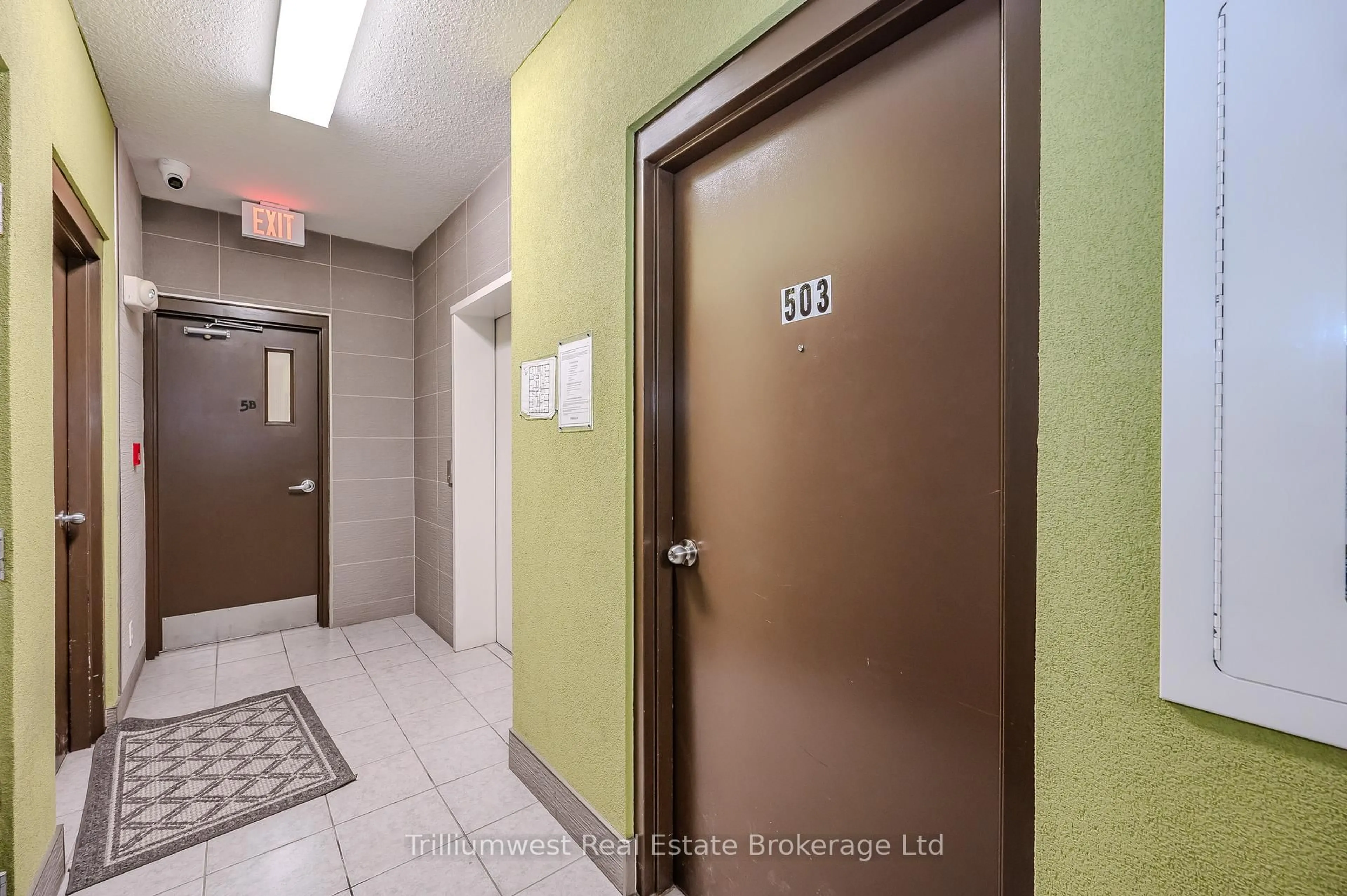 Indoor foyer for 253 Lester St #503, Waterloo Ontario N2L 3W6