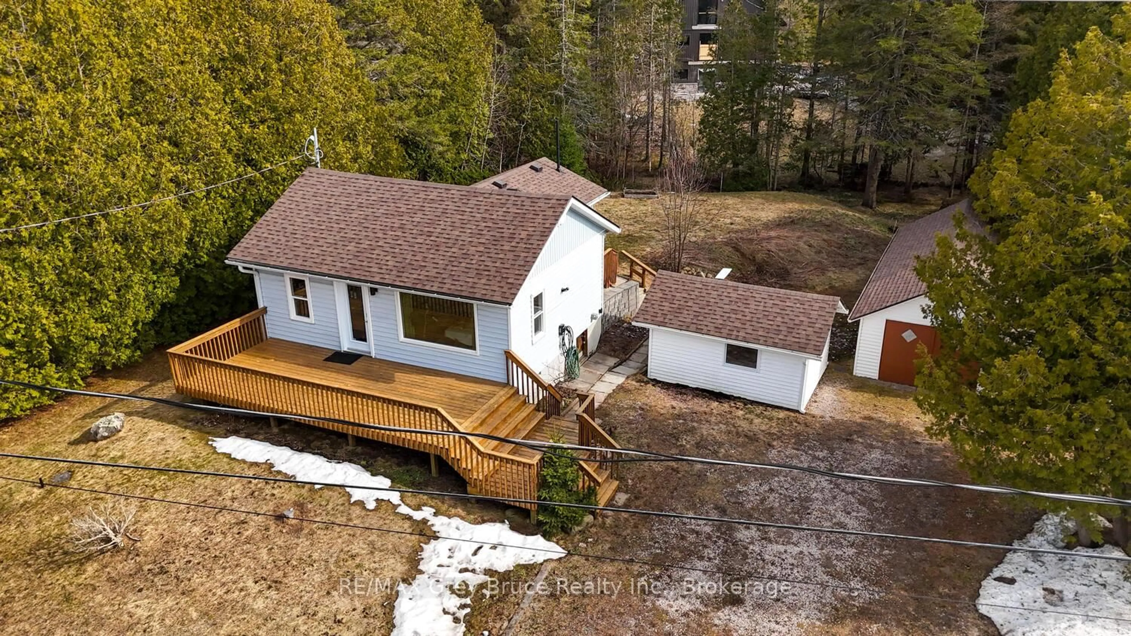 A pic from outside/outdoor area/front of a property/back of a property/a pic from drone, unknown for 861 Pike Bay Rd, Northern Bruce Peninsula Ontario N0H 2T0