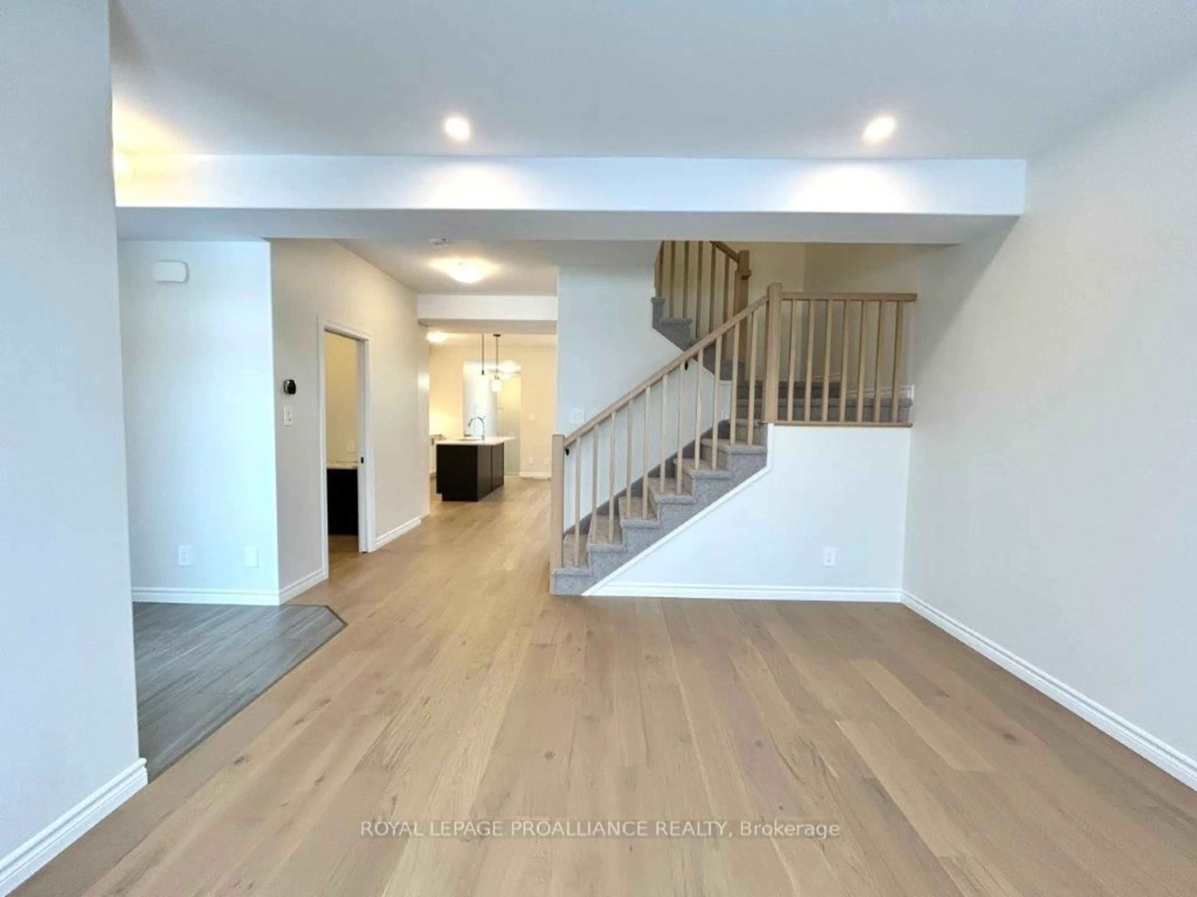 Indoor foyer for 22 Riverstone Way, Belleville Ontario K8N 0S6