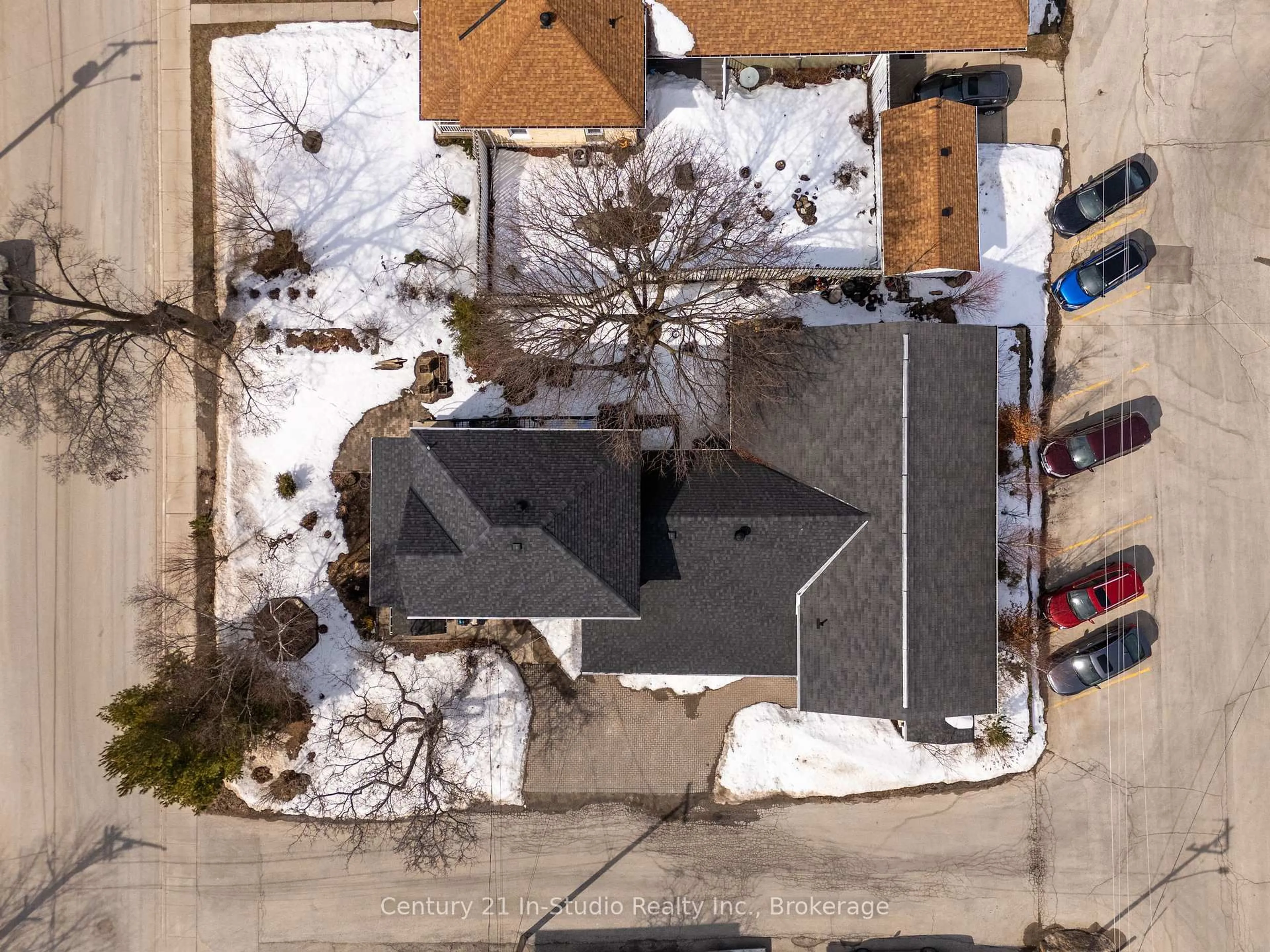 A pic from outside/outdoor area/front of a property/back of a property/a pic from drone, street for 228 Palmerston St, Saugeen Shores Ontario N0H 2L0