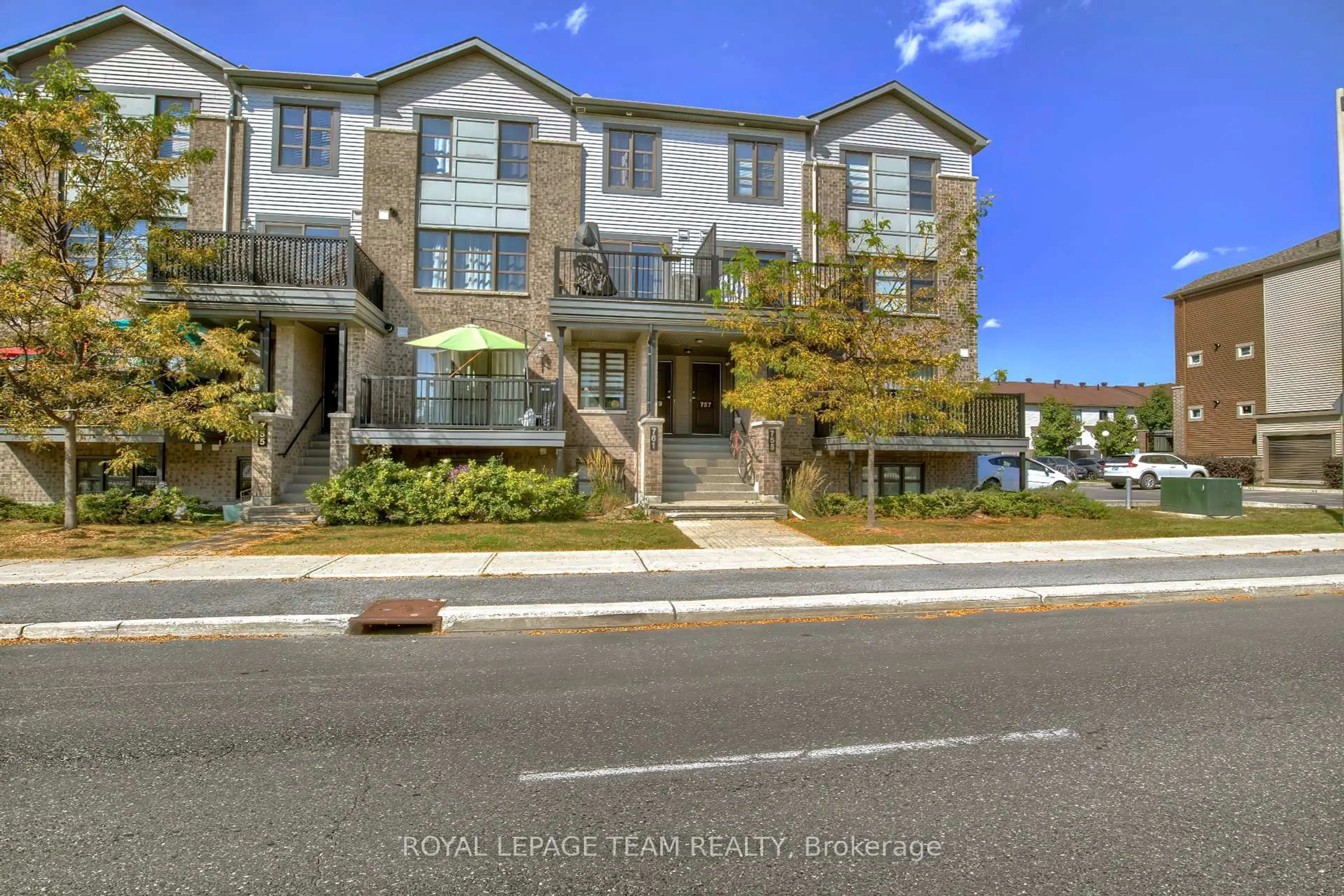 Unknown for 757 Chapman Mills Dr, Ottawa Ontario K2J 5X2