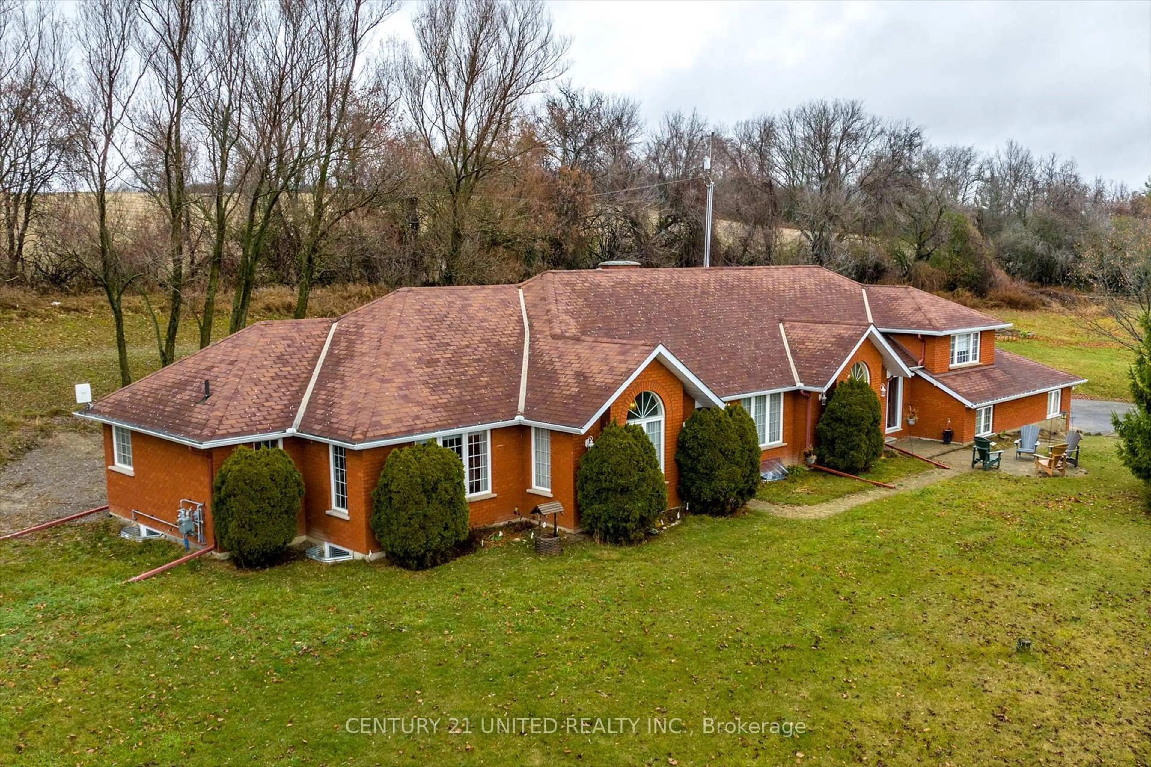 A pic from outside/outdoor area/front of a property/back of a property/a pic from drone, unknown for 10115 County Road 28 Rd, Hamilton Township Ontario K0L 1B0