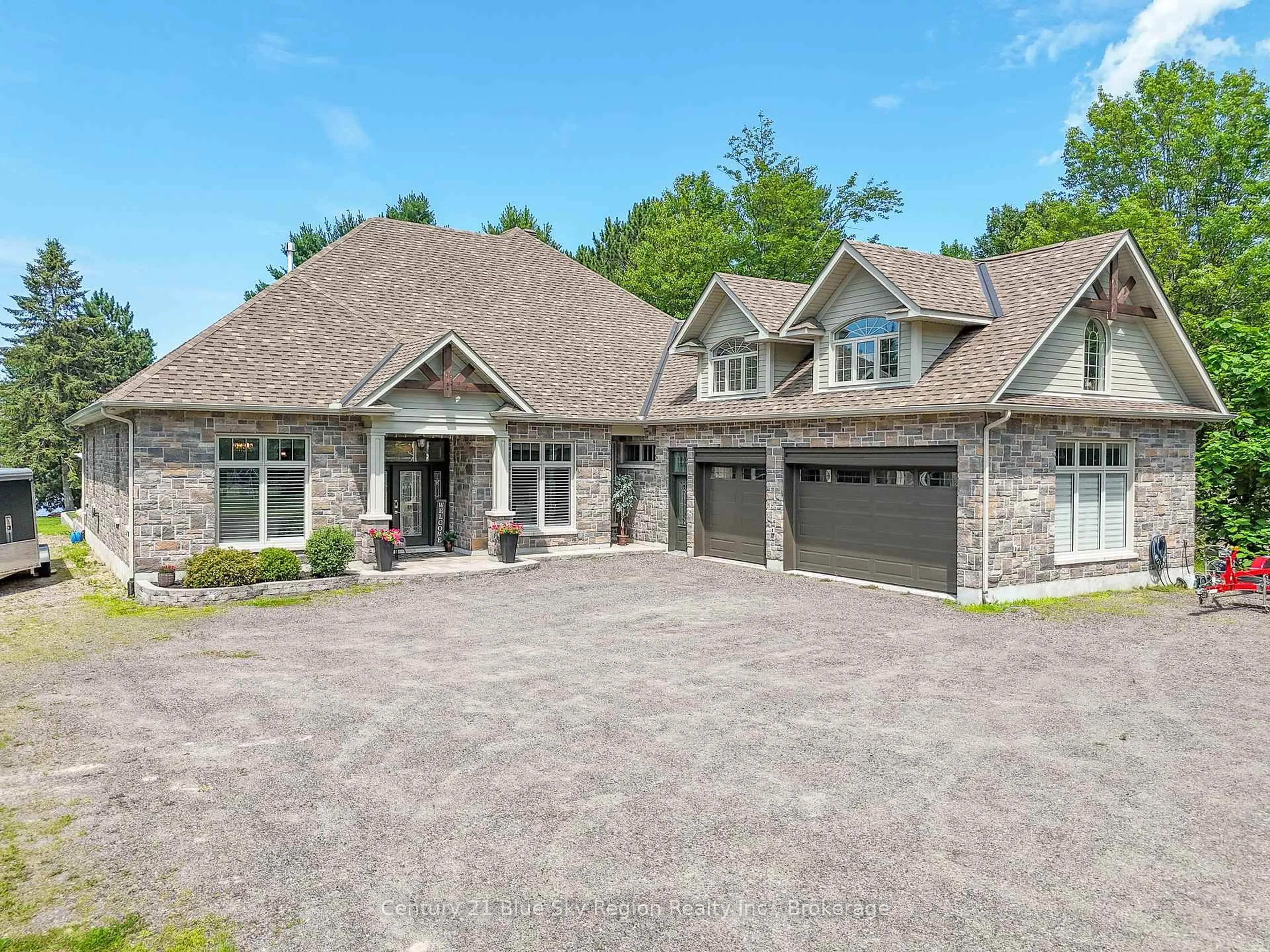 Home with brick exterior material, street for 34 Sunrise Bay Dr, Callander Ontario P0H 1H0