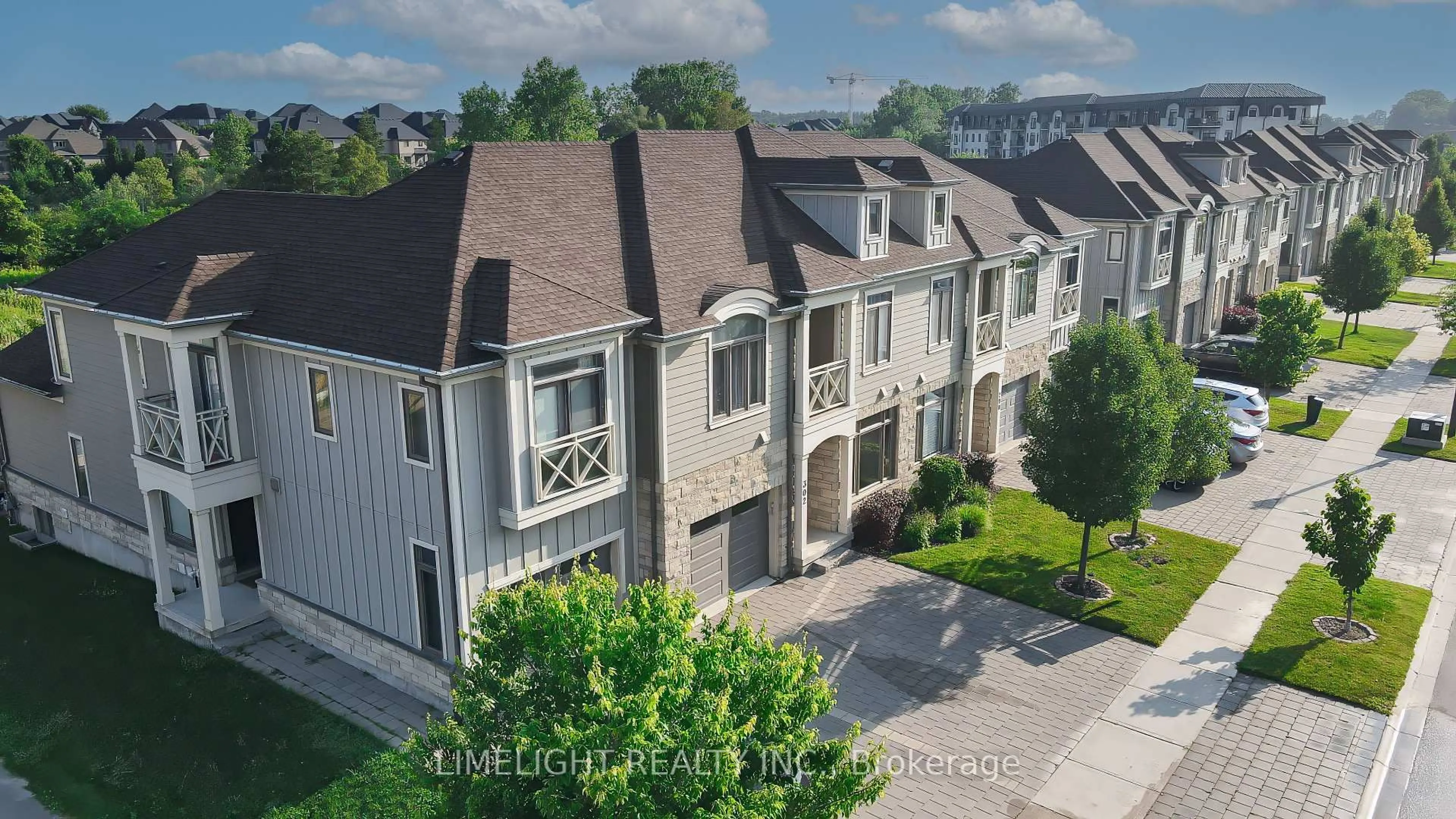 A pic from outside/outdoor area/front of a property/back of a property/a pic from drone, street for 302 Callaway Rd, London Ontario N0M 1C0