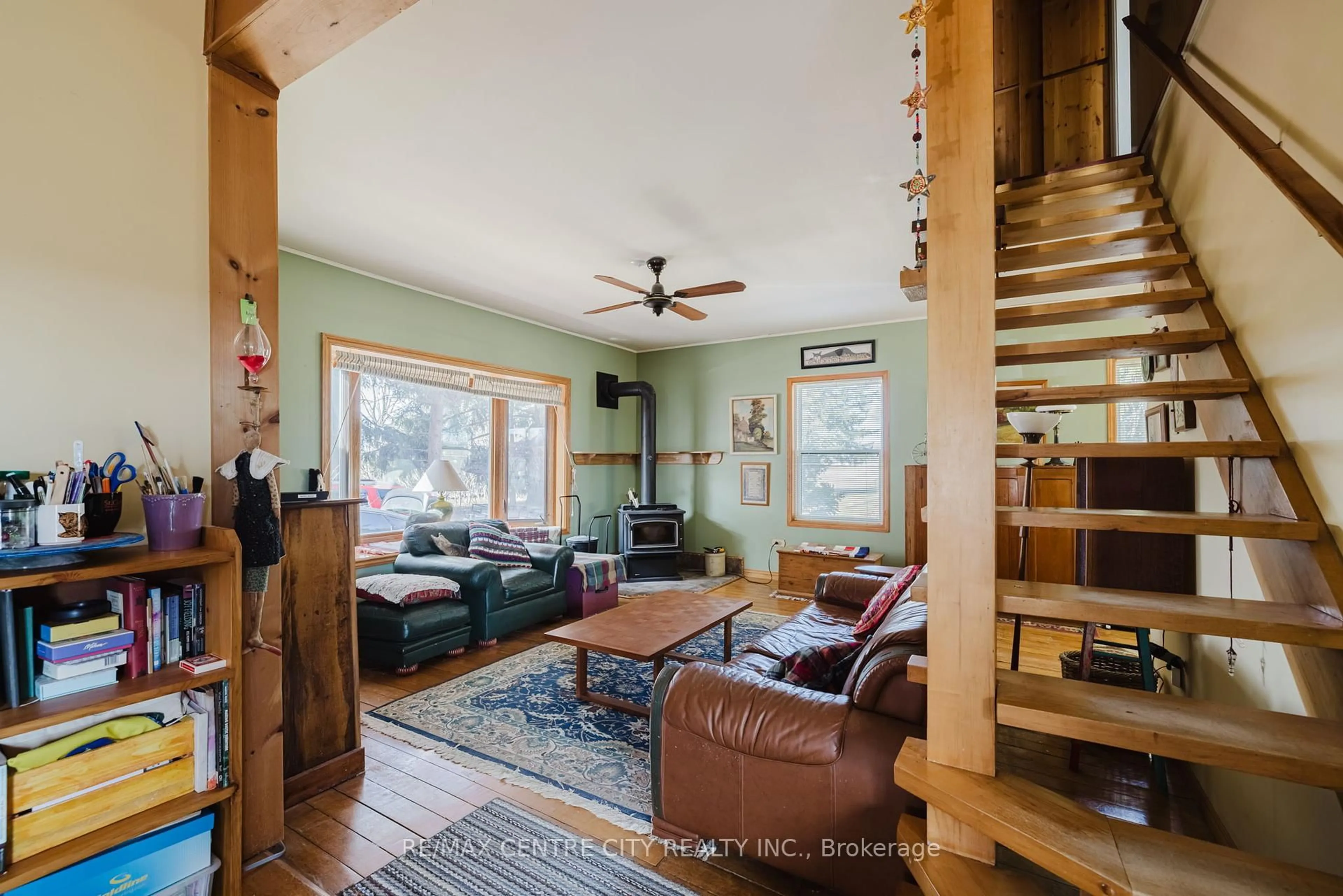 Living room with furniture, unknown for 6707 Chalk Line, Warwick Ontario N0N 1J4