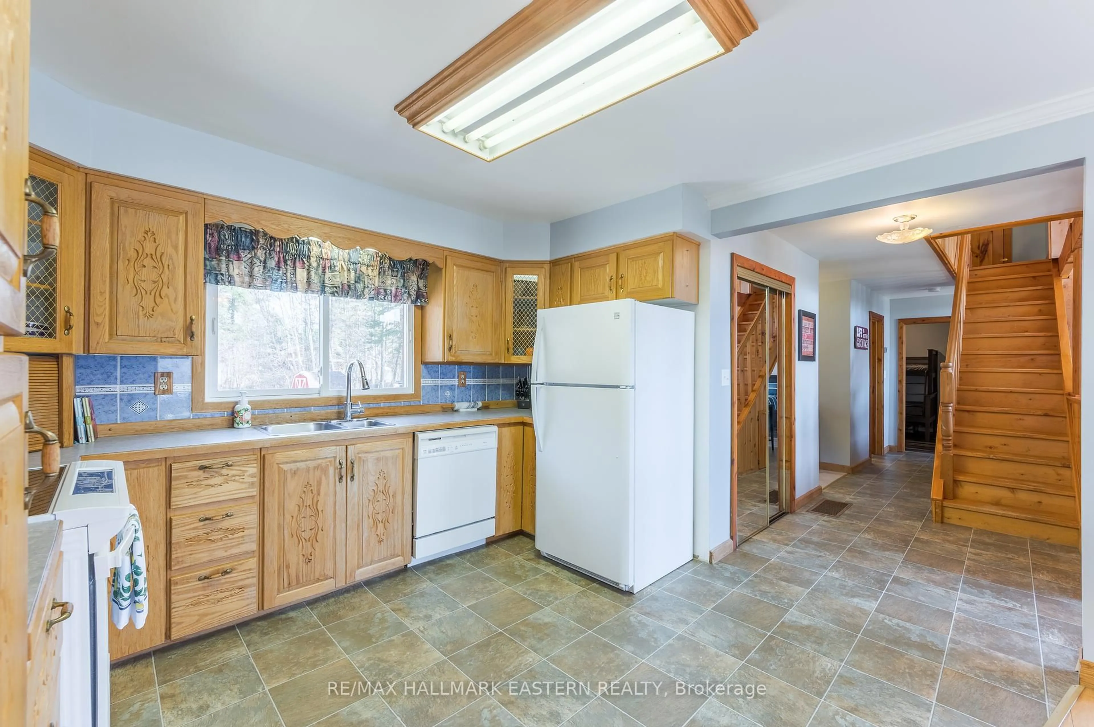 Standard kitchen, ceramic/tile floor for 152A Paradise Landing Rd, Maynooth Ontario K0L 2S0