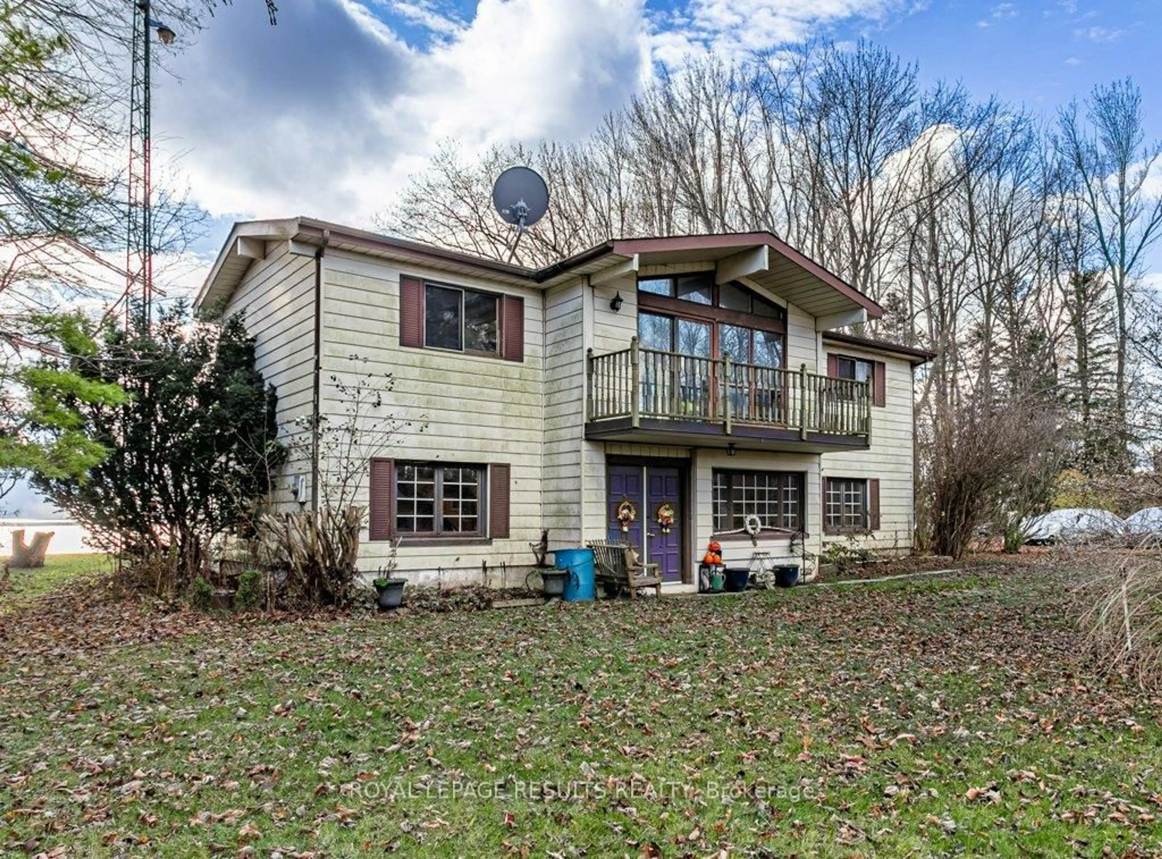 Home with vinyl exterior material, unknown for 3349 Old Dexter Line, Central Elgin Ontario N0L 2H0