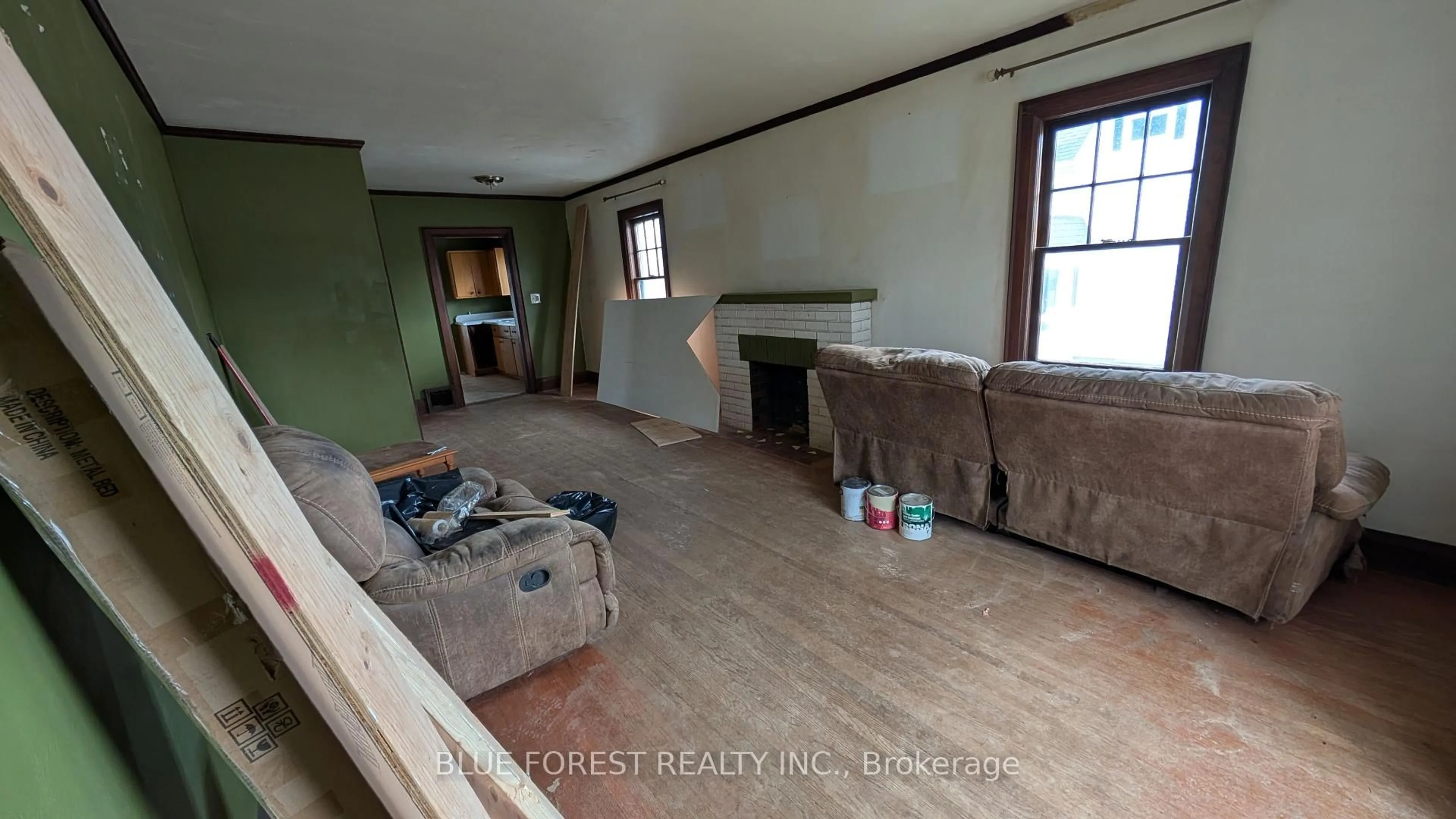 Living room with furniture, unknown for 331 Gilbert Ave, Norfolk Ontario N4B 2L4