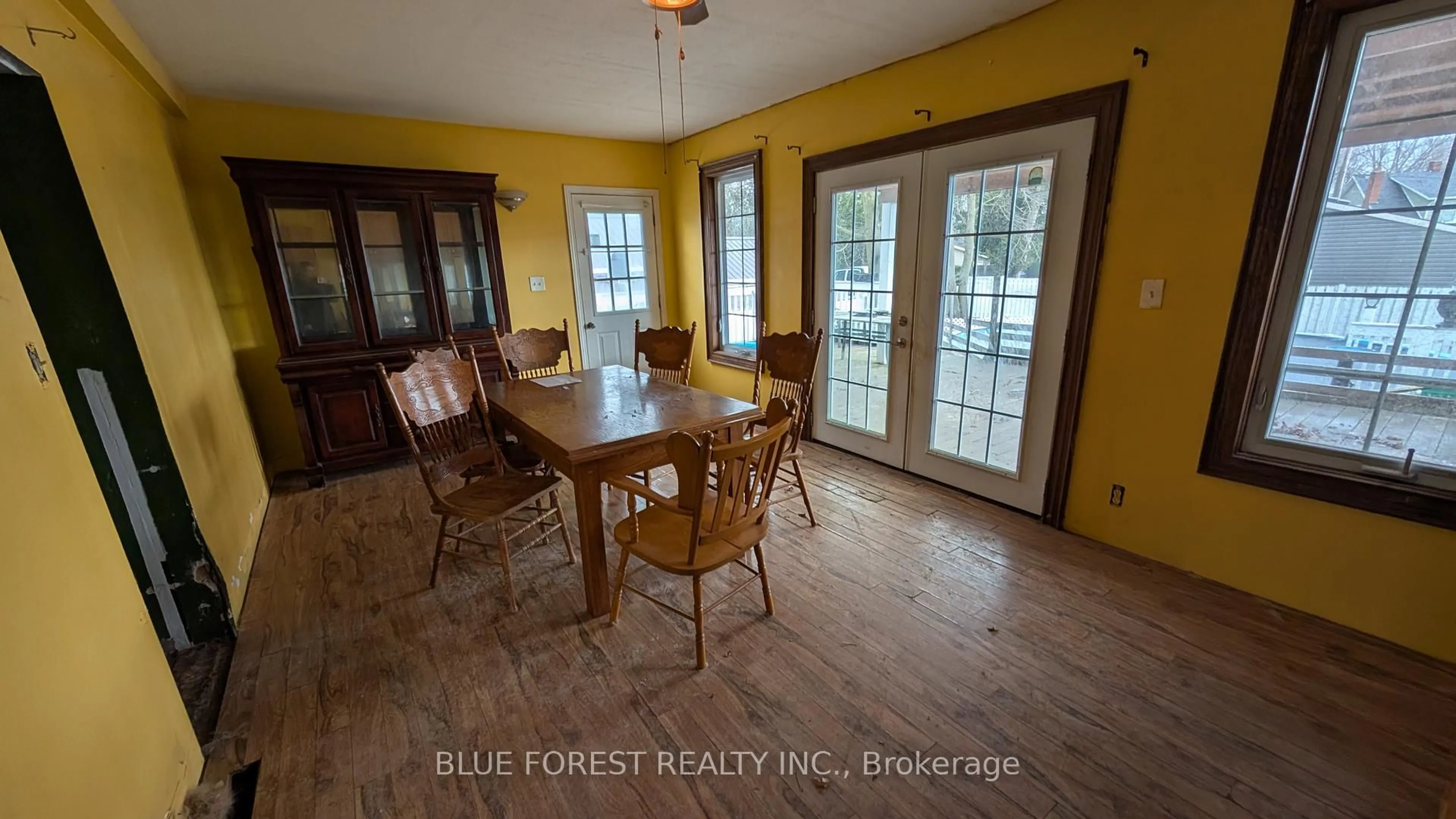 Dining room, unknown for 331 Gilbert Ave, Norfolk Ontario N4B 2L4