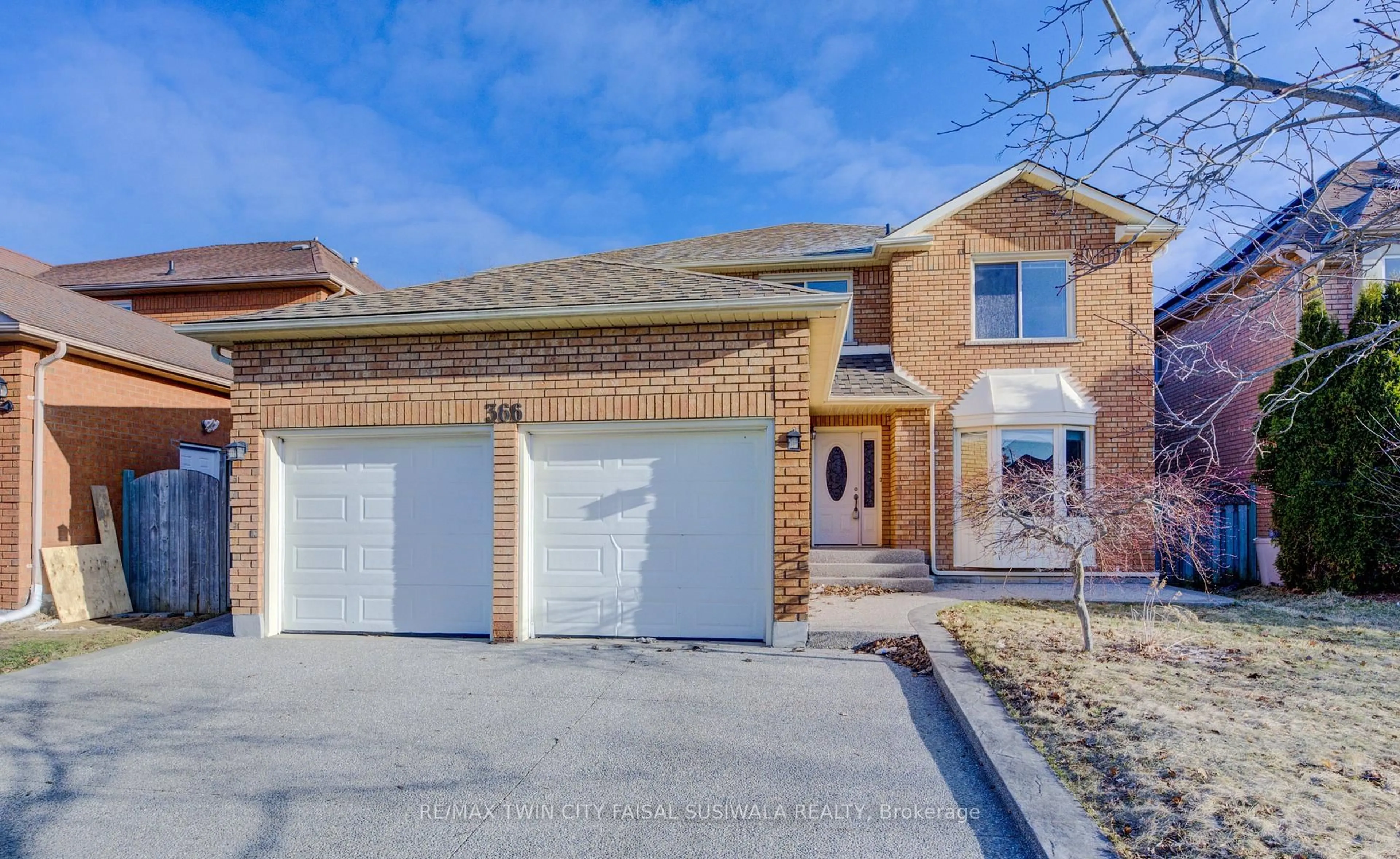 Home with brick exterior material, street for 366 Saginaw Pkwy, Cambridge Ontario N1T 1M5