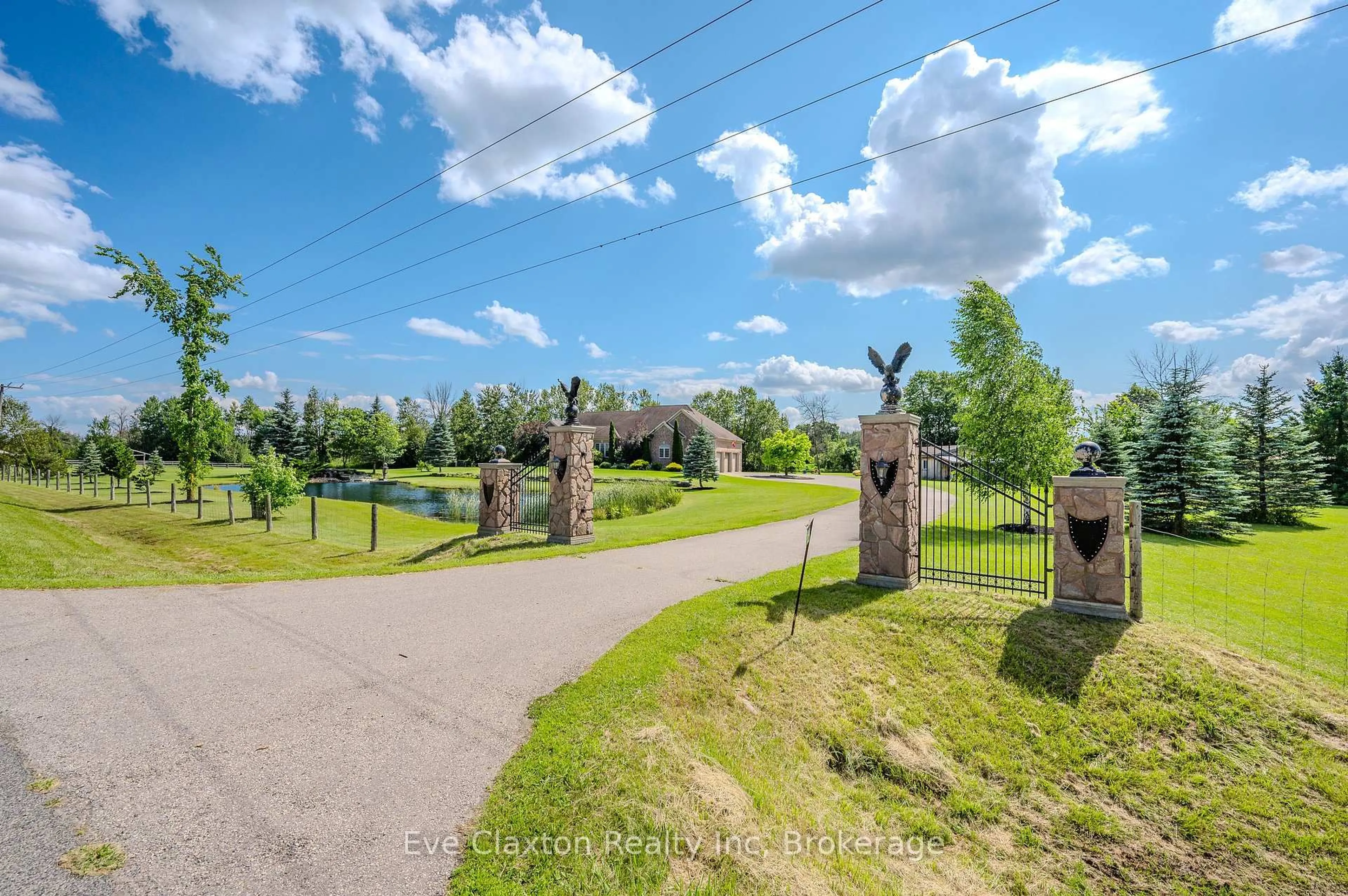 A pic from outside/outdoor area/front of a property/back of a property/a pic from drone, unknown for 5946 86 Line, Woolwich Ontario N0B 2V0