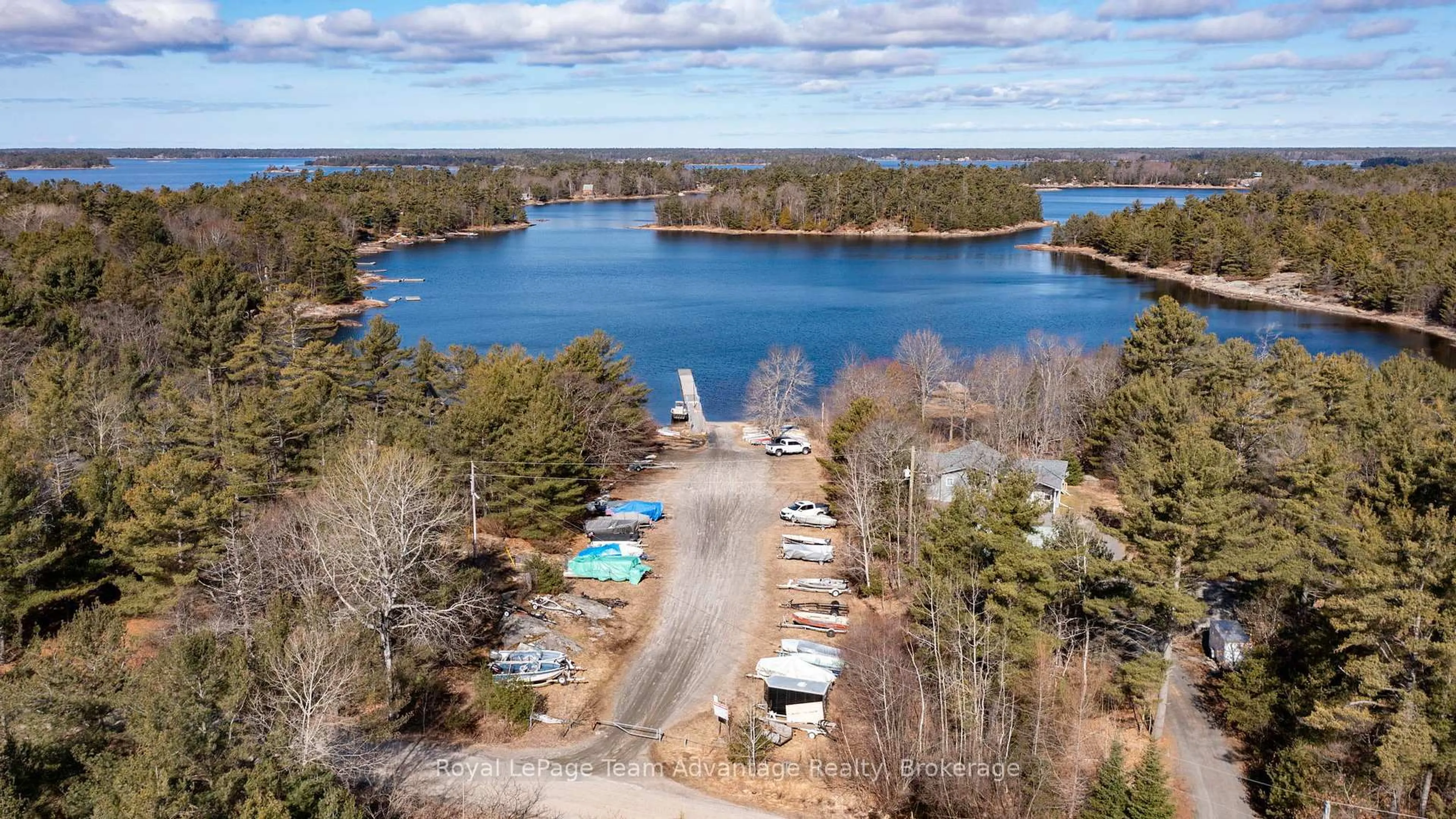 A pic from outside/outdoor area/front of a property/back of a property/a pic from drone, water/lake/river/ocean view for 72 RICHWOOD Dr, The Archipelago Ontario P0G 1G0