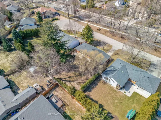 Additional property image - 216 Sioux Rd