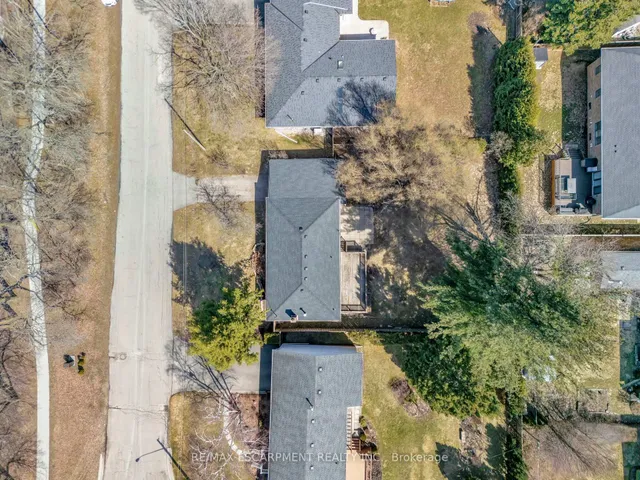 Additional property image - 216 Sioux Rd