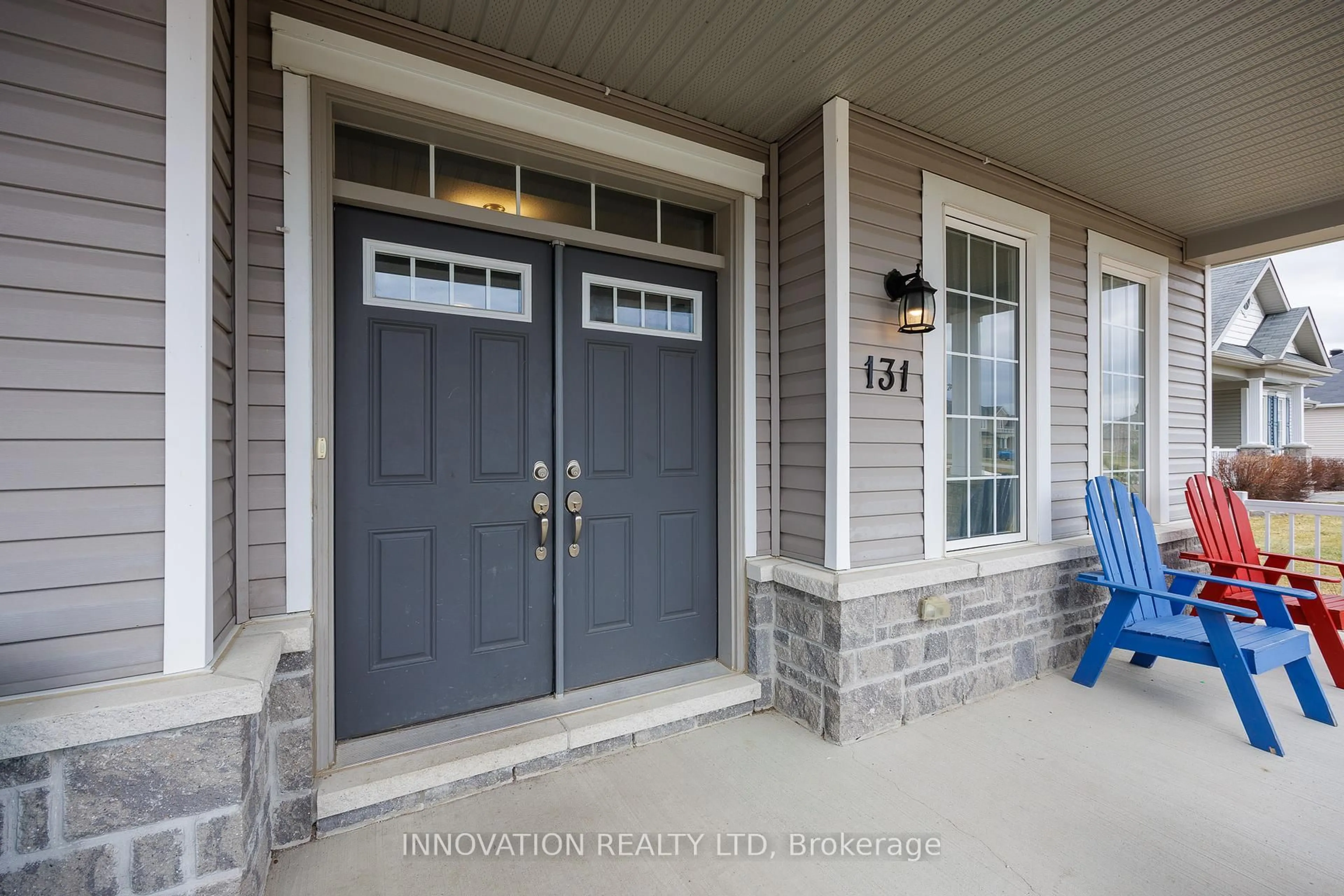 Indoor entryway for 131 Antler Crt, Almonte Ontario K0A 1A0