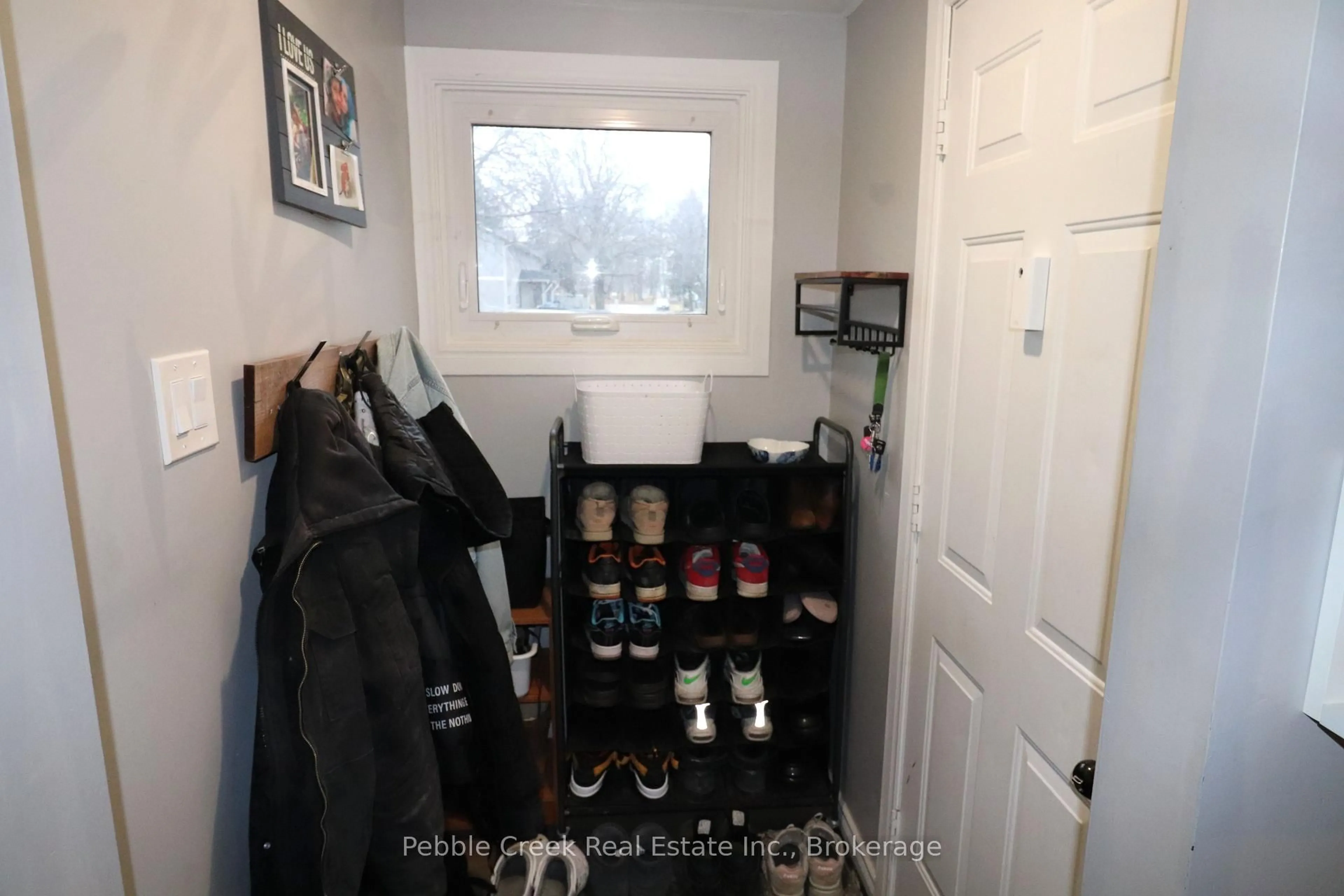 A pic of a room for 32 St Charles Pl, Huron East Ontario N0M 1L0