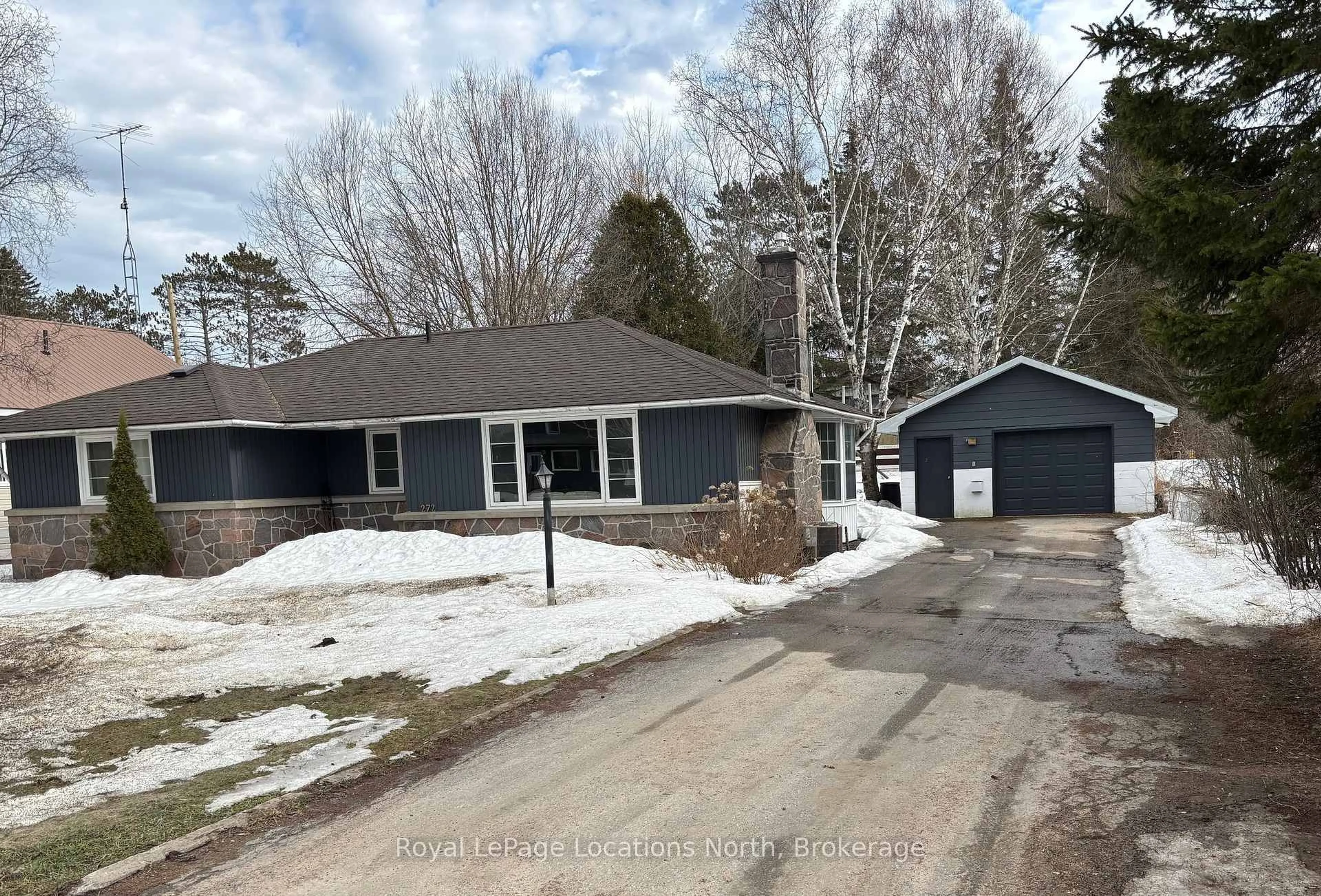 Unknown for 272 Yonge St, Burk's Falls Ontario P0A 1C0