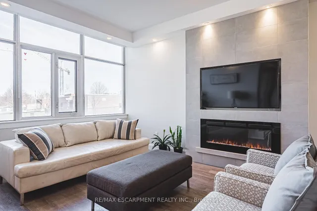 Additional property image - 30 Harrisford St Unit 102