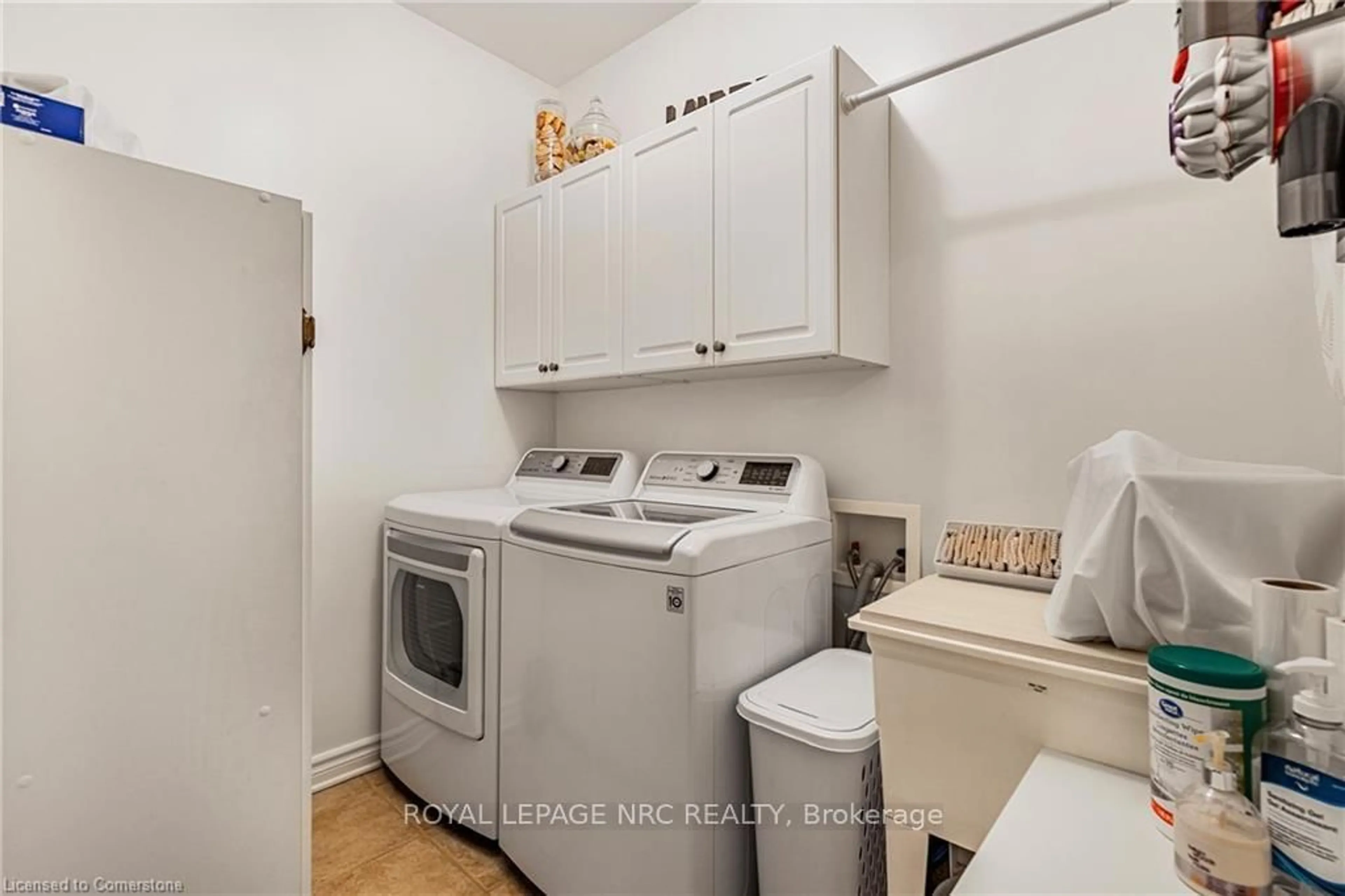 Laundry room for 4291 Montrose Rd #2, Niagara Falls Ontario L2H 1K1
